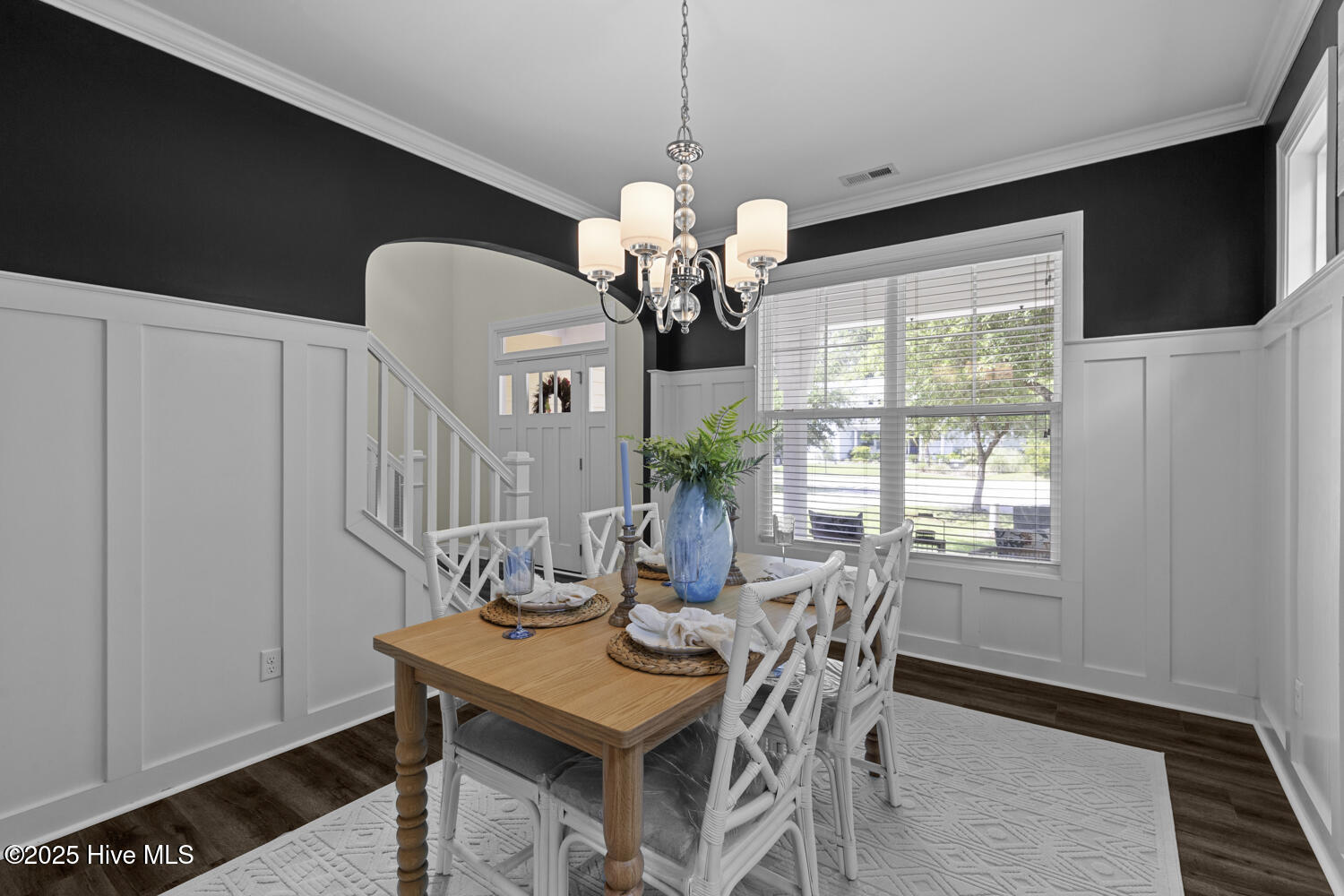 100538409 | Photo 10