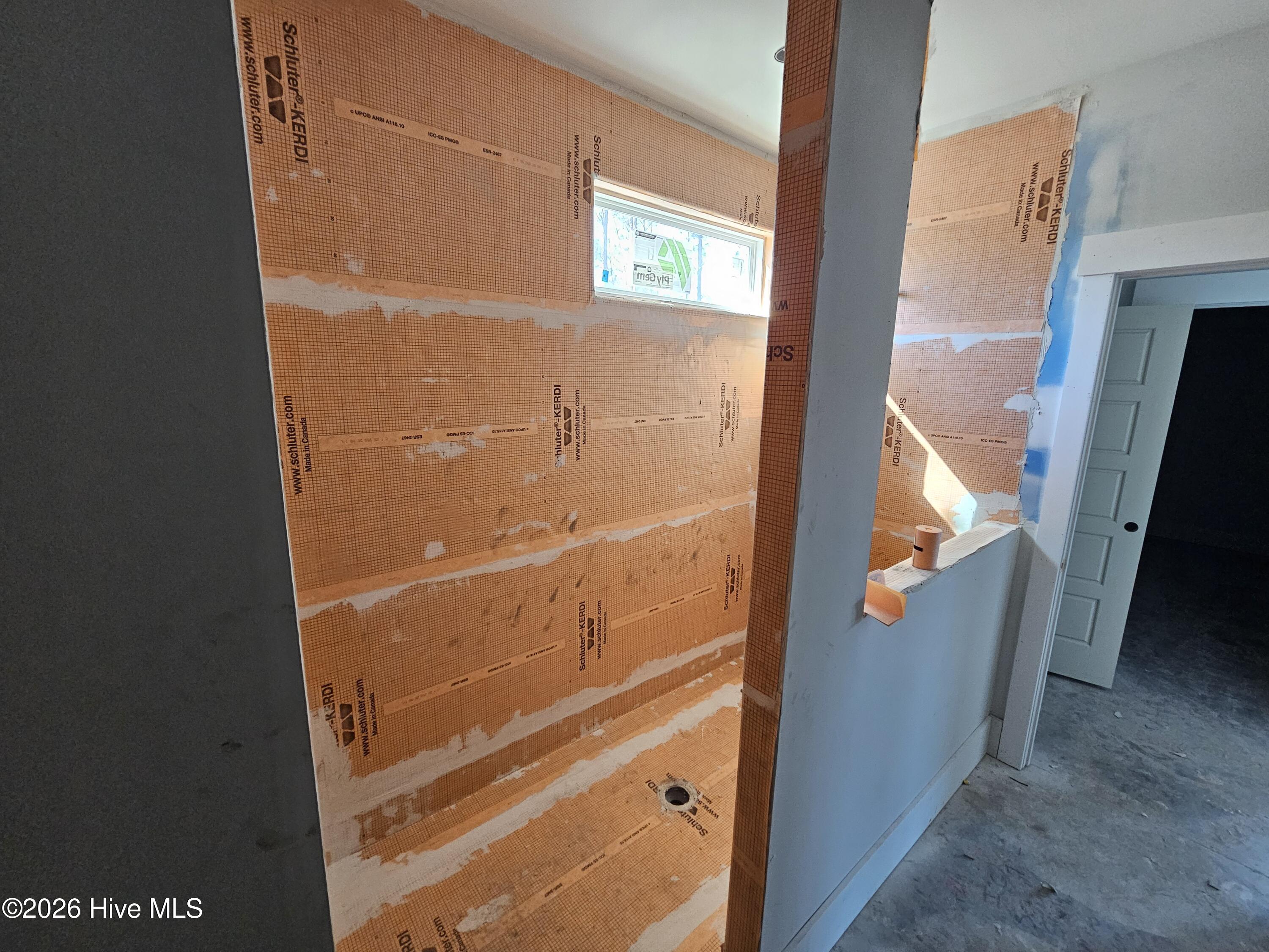 100544380 | Photo 12