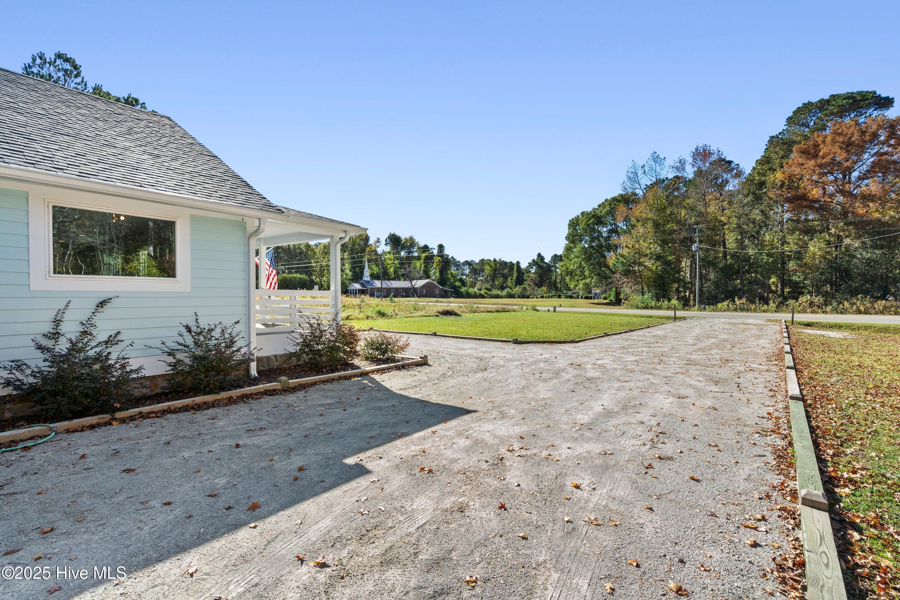 100545908 | Photo 57