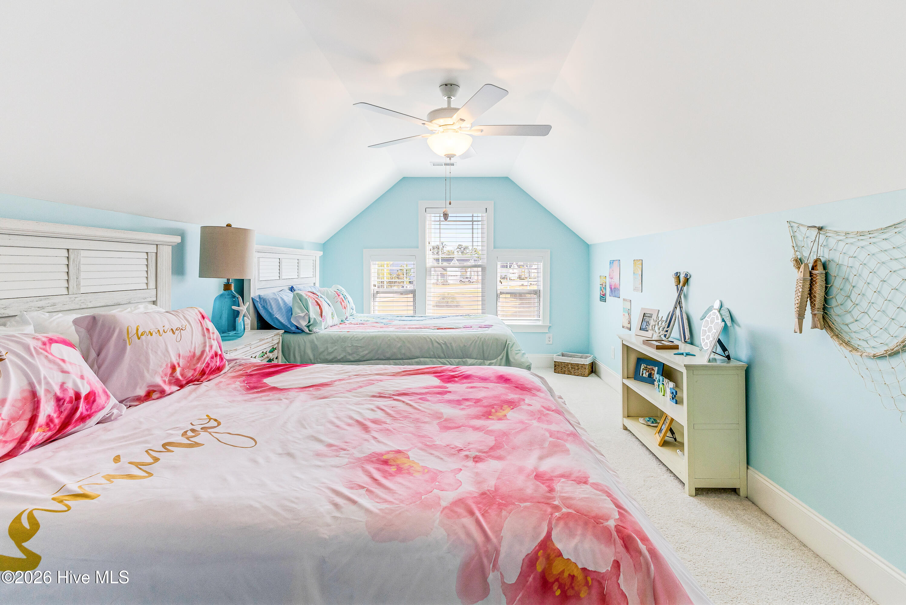 100566164 | Photo 27