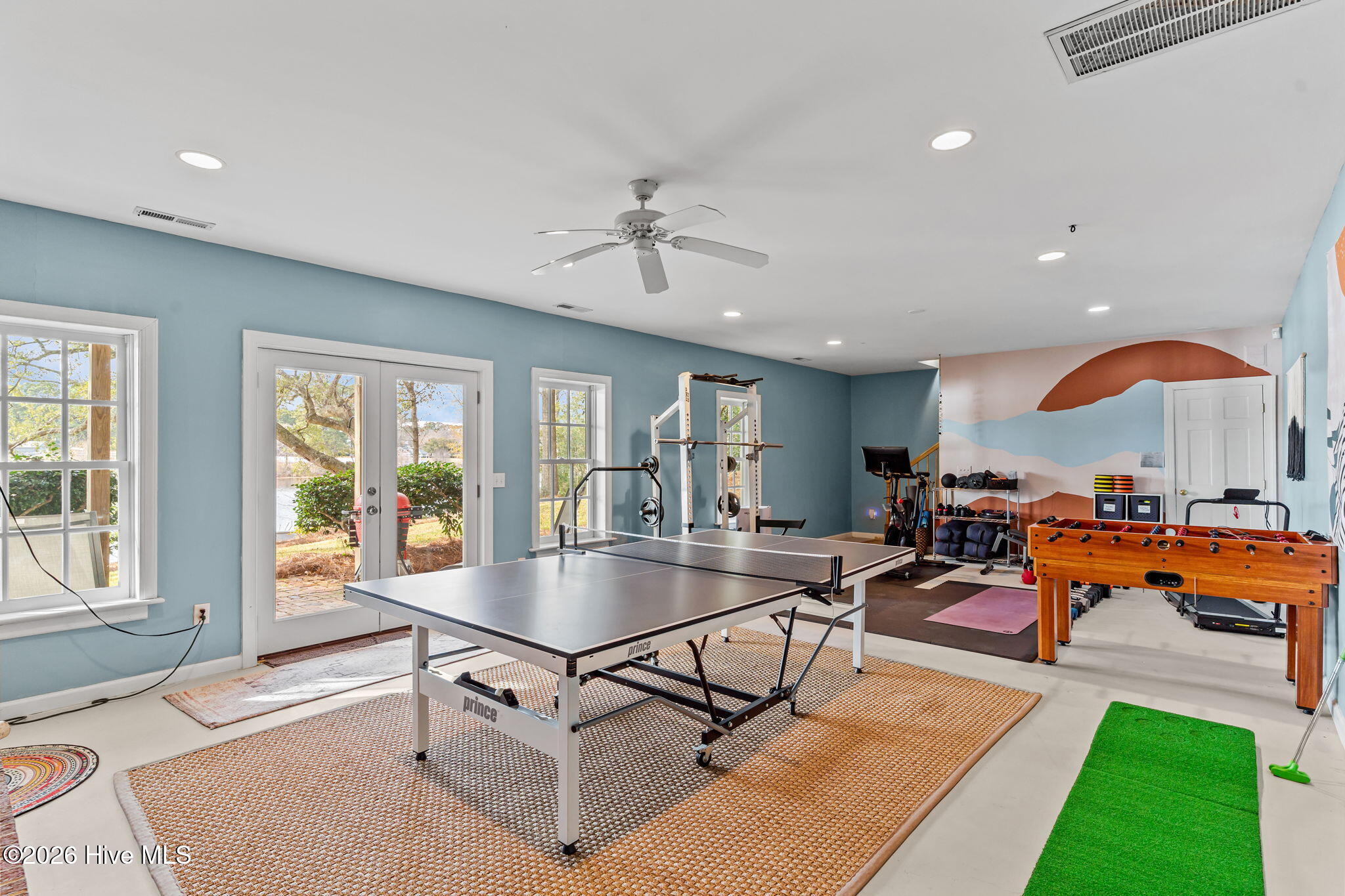 100556874 | Photo 45