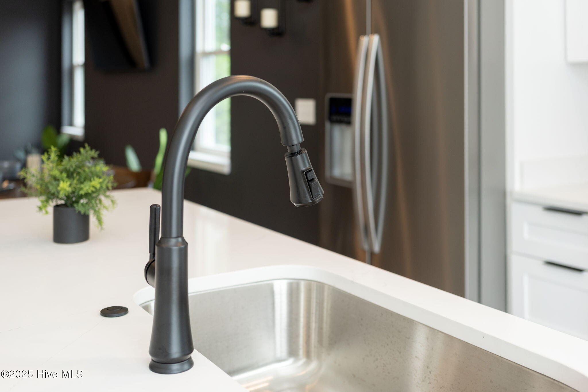 100485156 | Photo 44