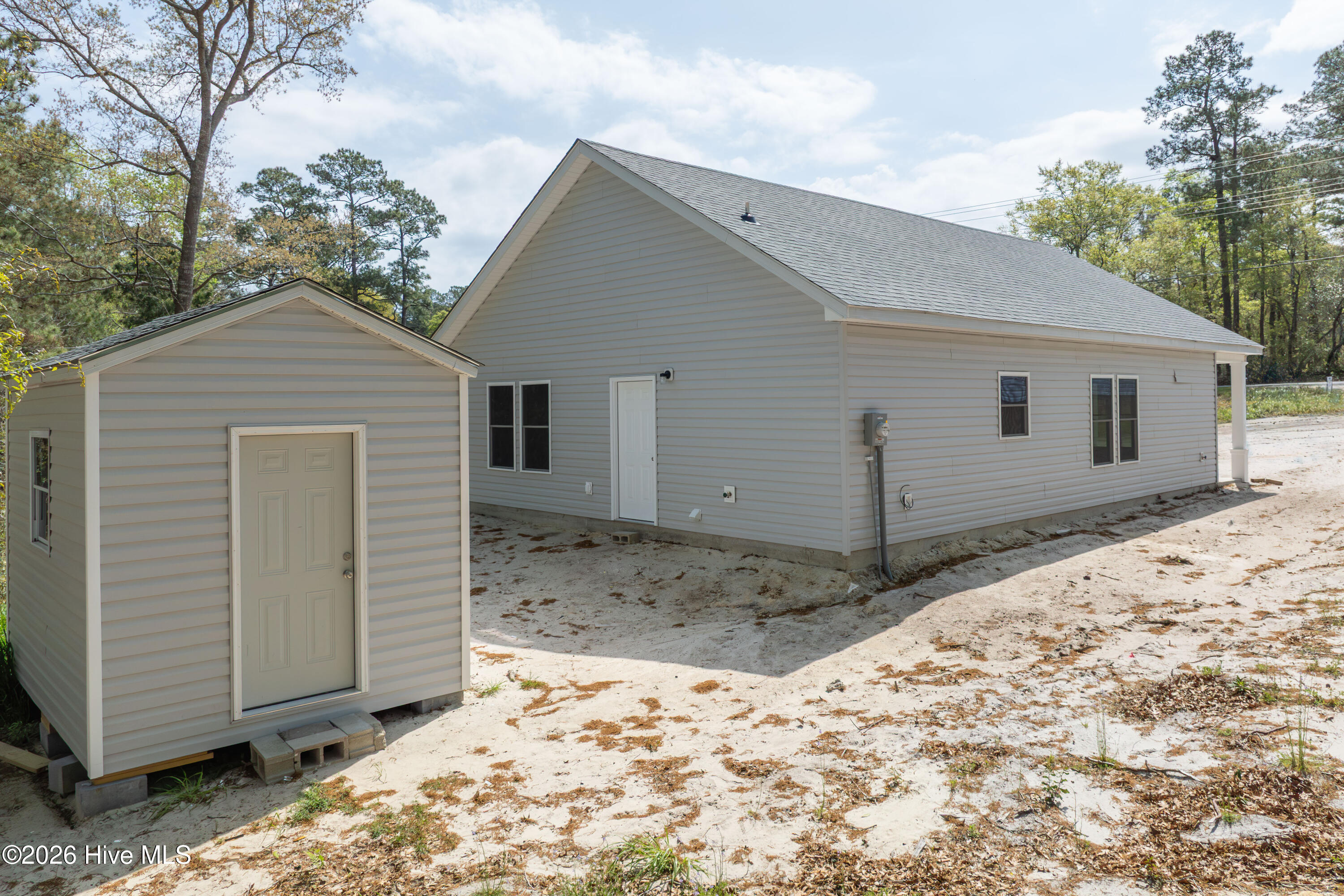 100563323 | Photo 23