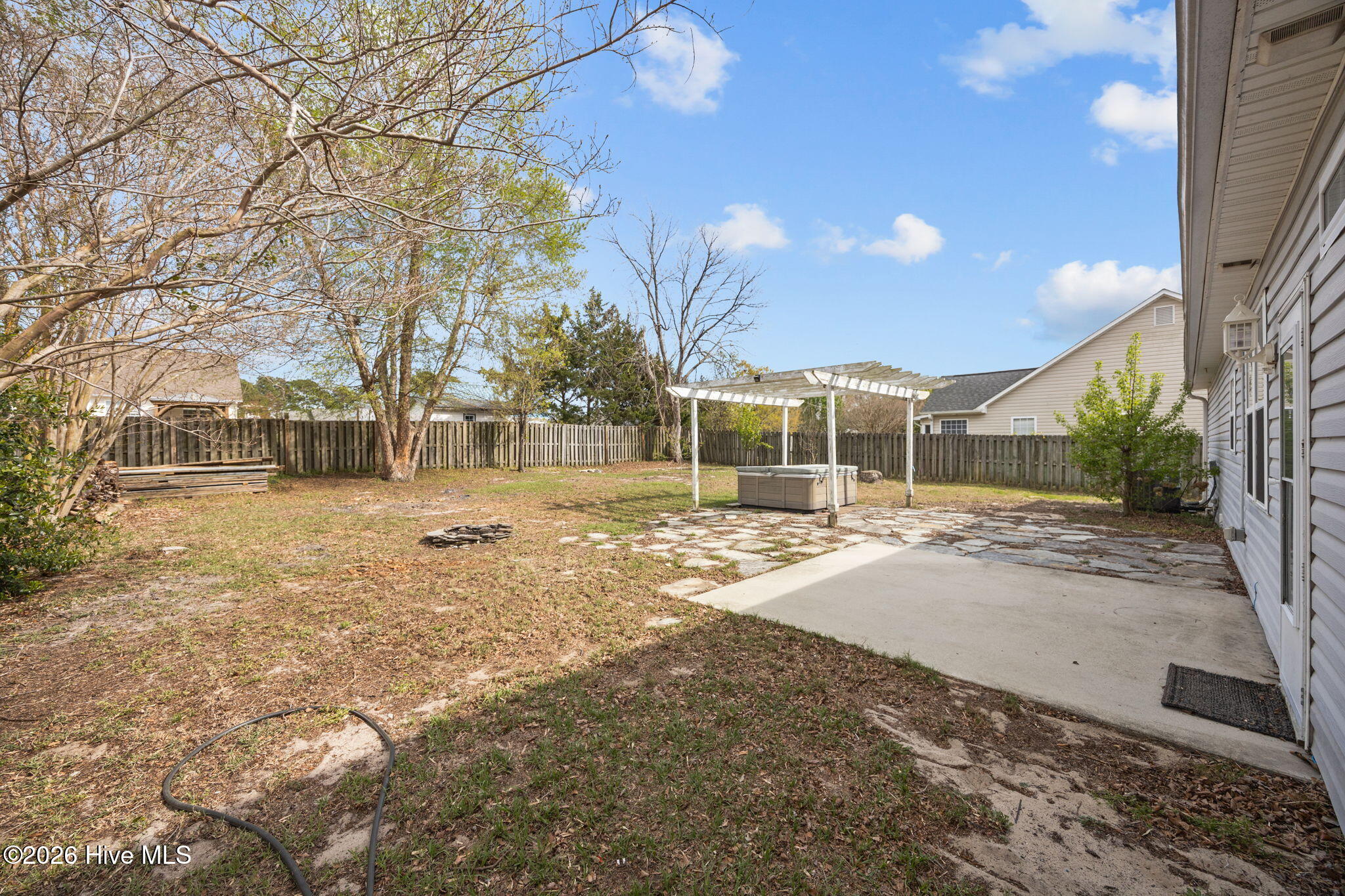 100563147 | Photo 36