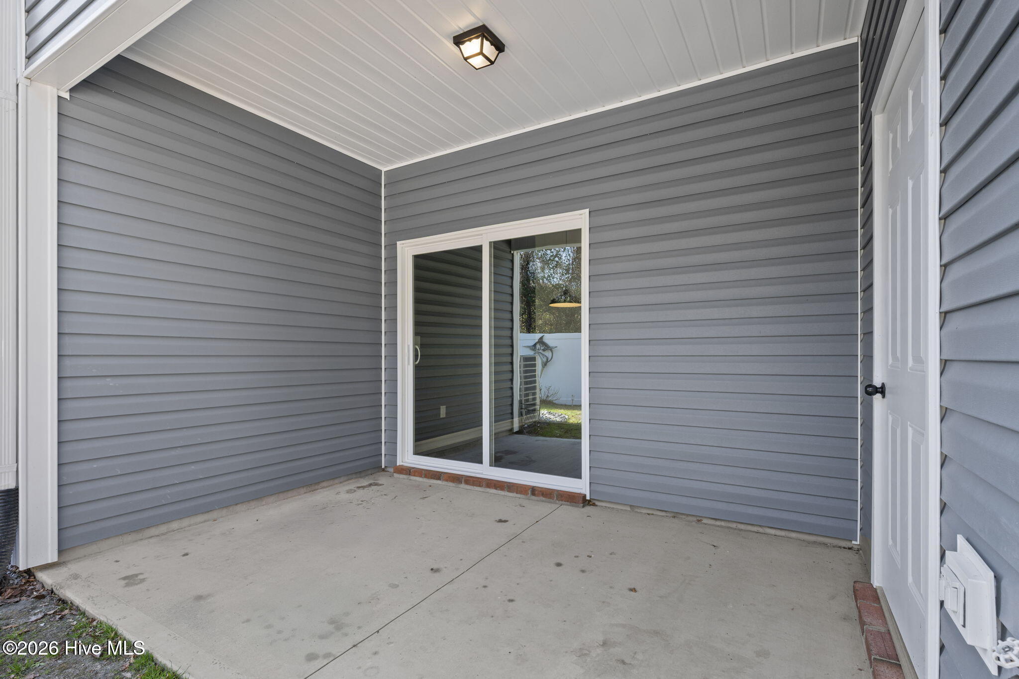 100547697 | Photo 17