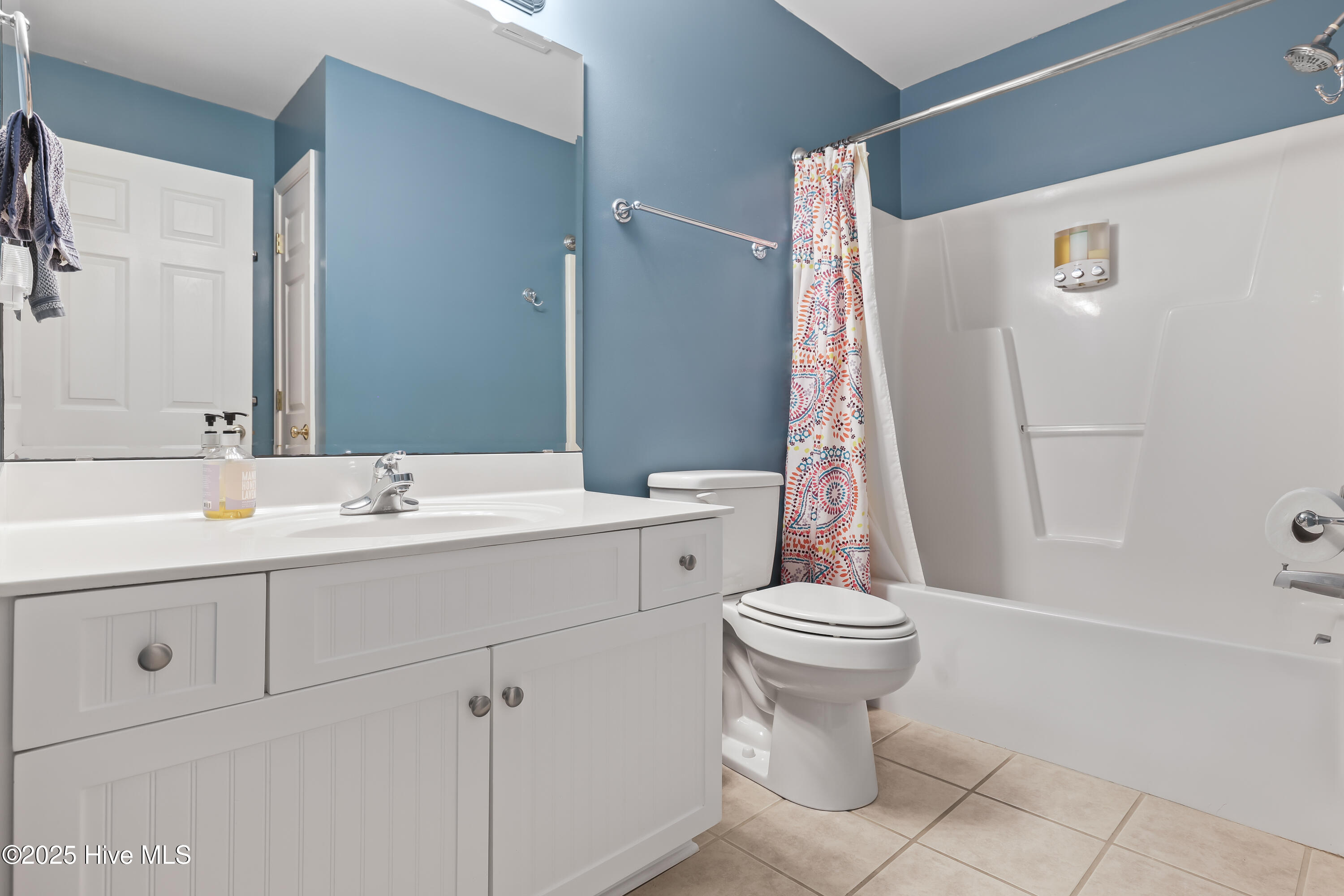 100495853 | Photo 44