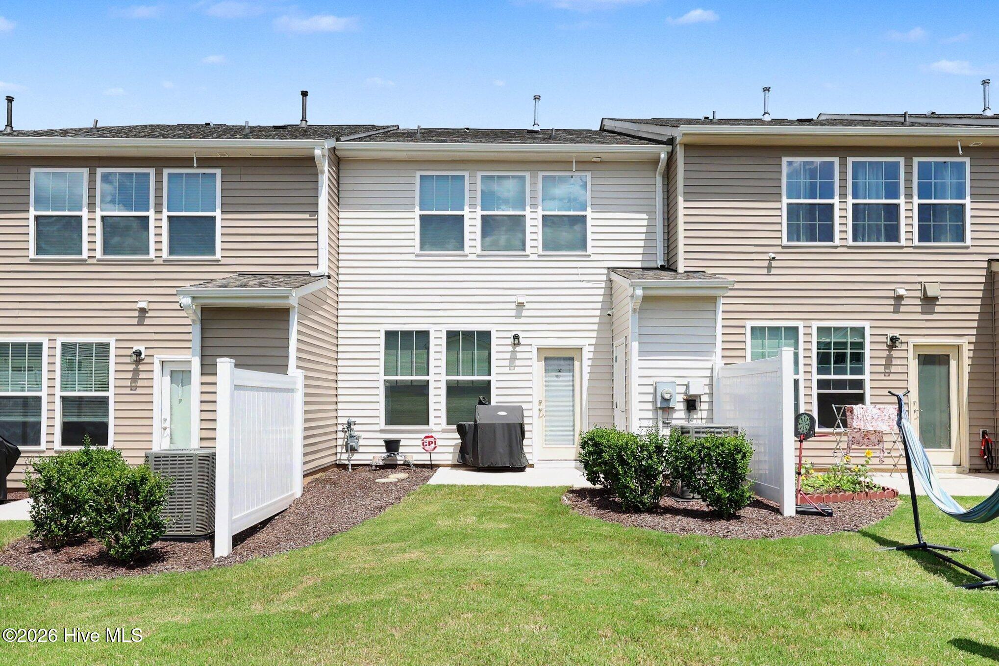 image of 66 Hanging Moss Trl, Clayton, NC 27527 | MLS# 100595997
