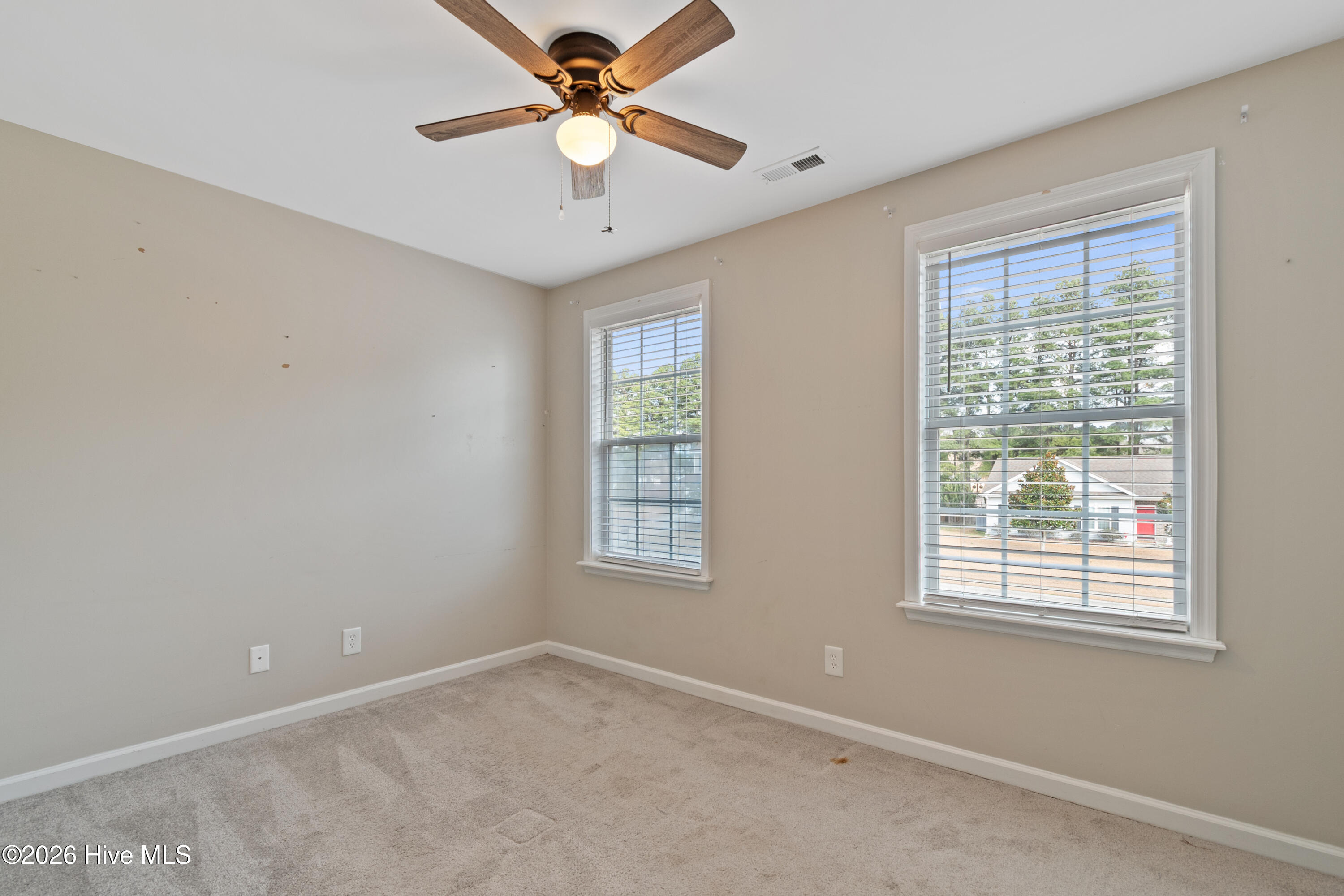 100551539 | Photo 18