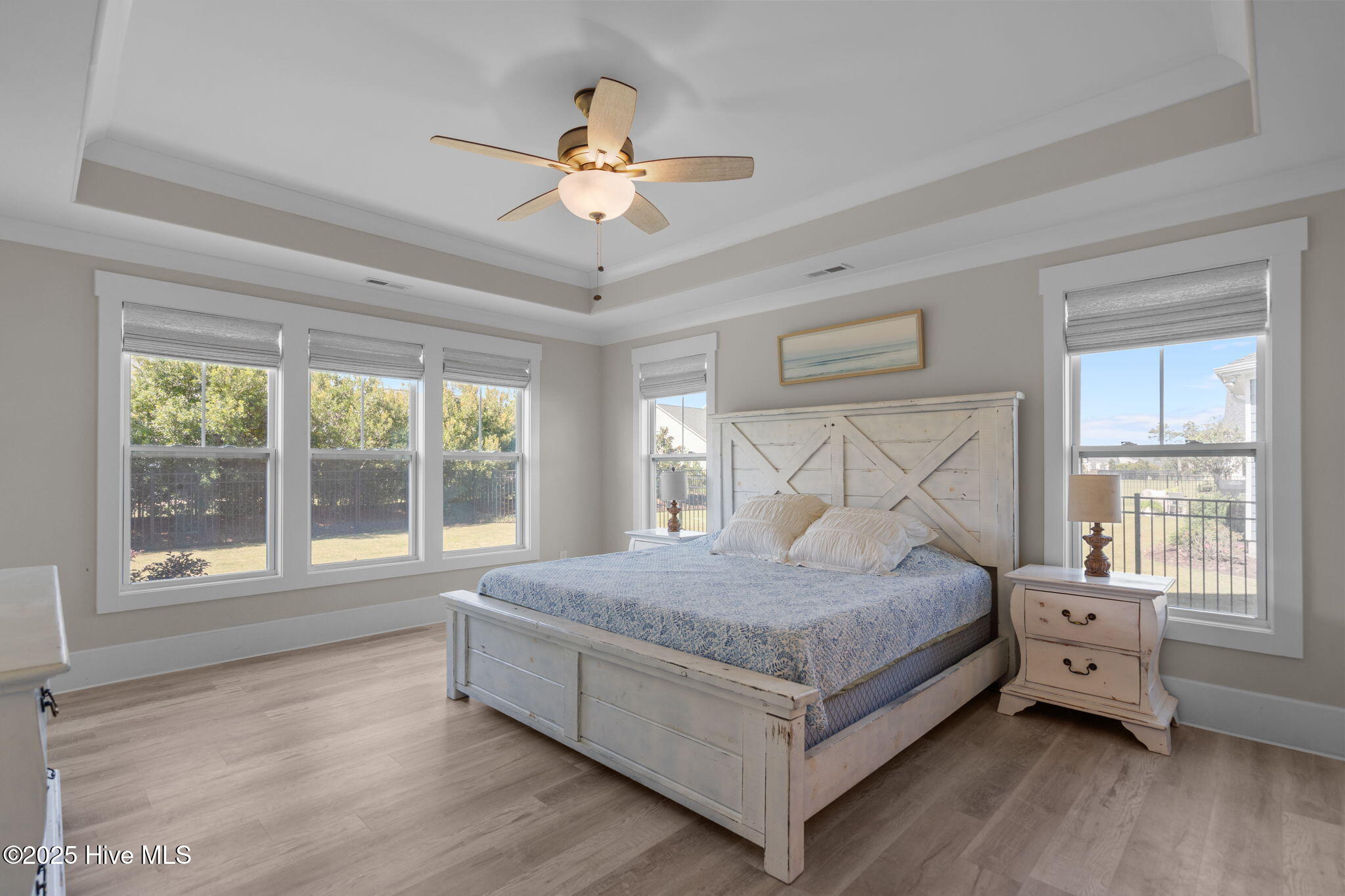 100536162 | Photo 26