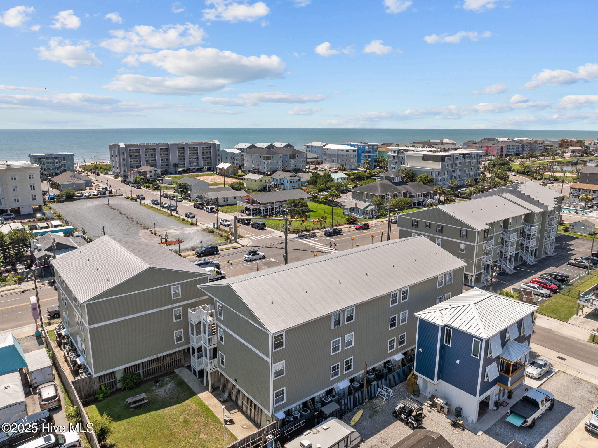 100519120 | Photo 38