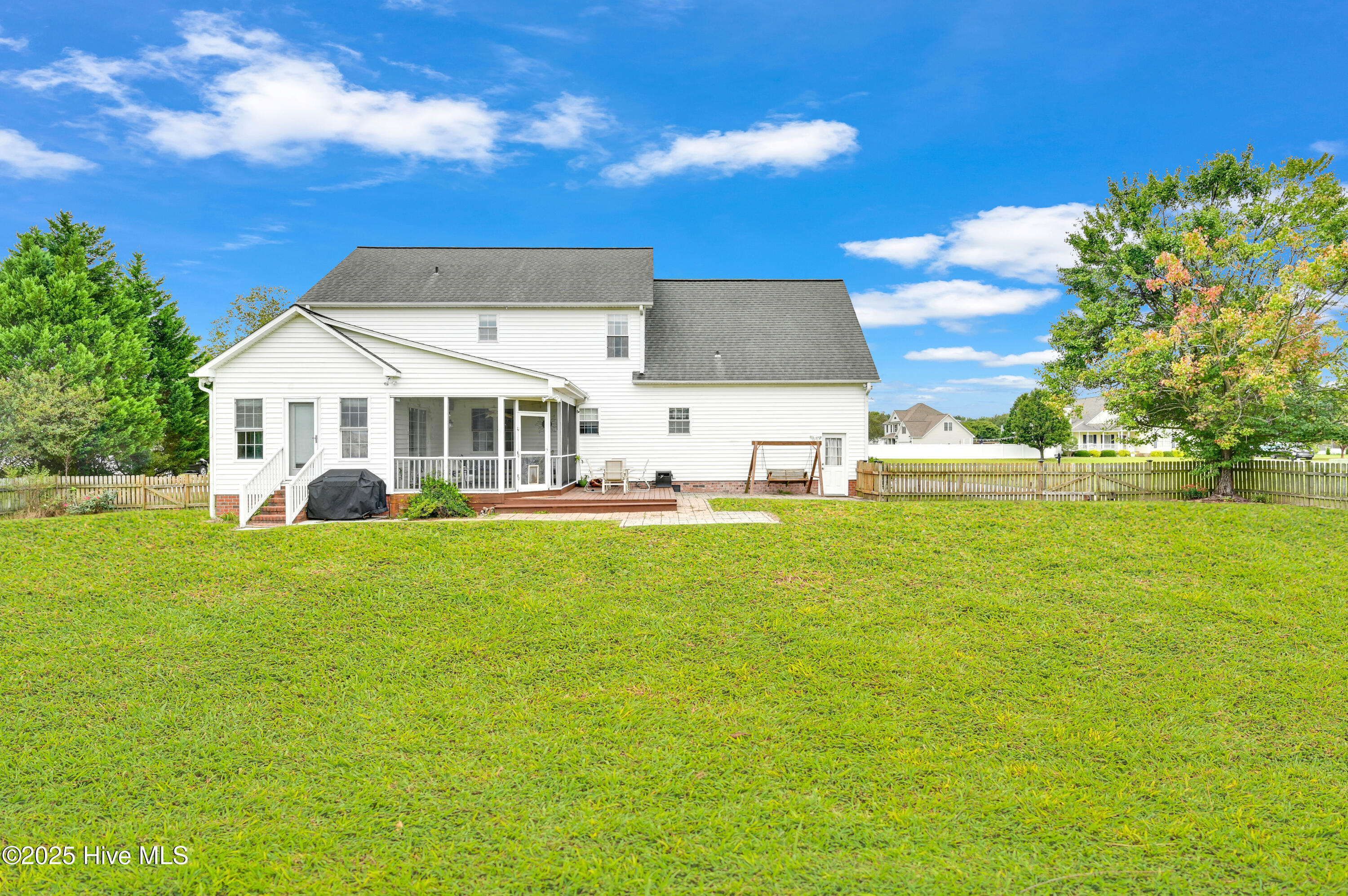 965 Sunnyfield Drive-7