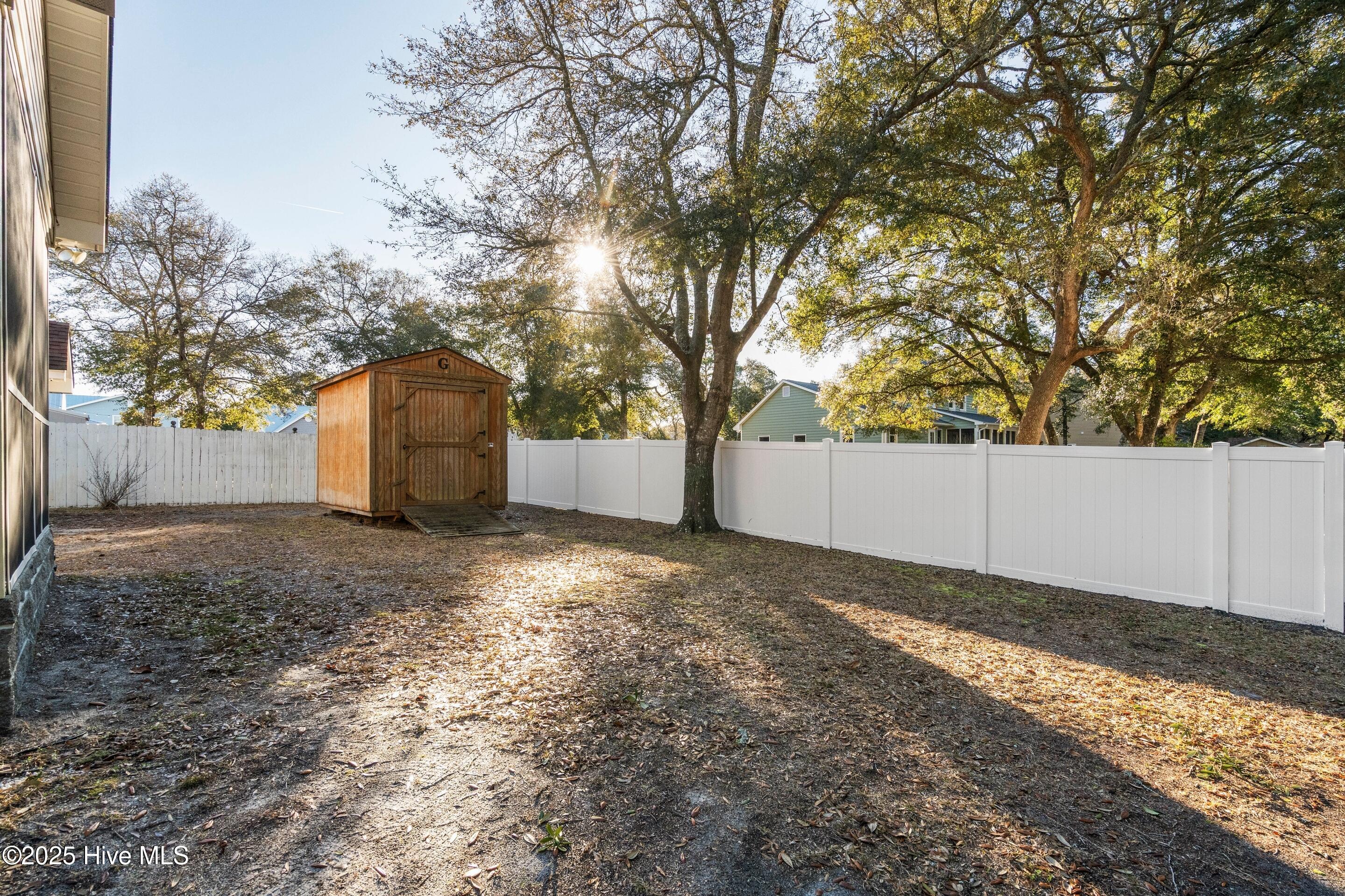 100546792 | Photo 12