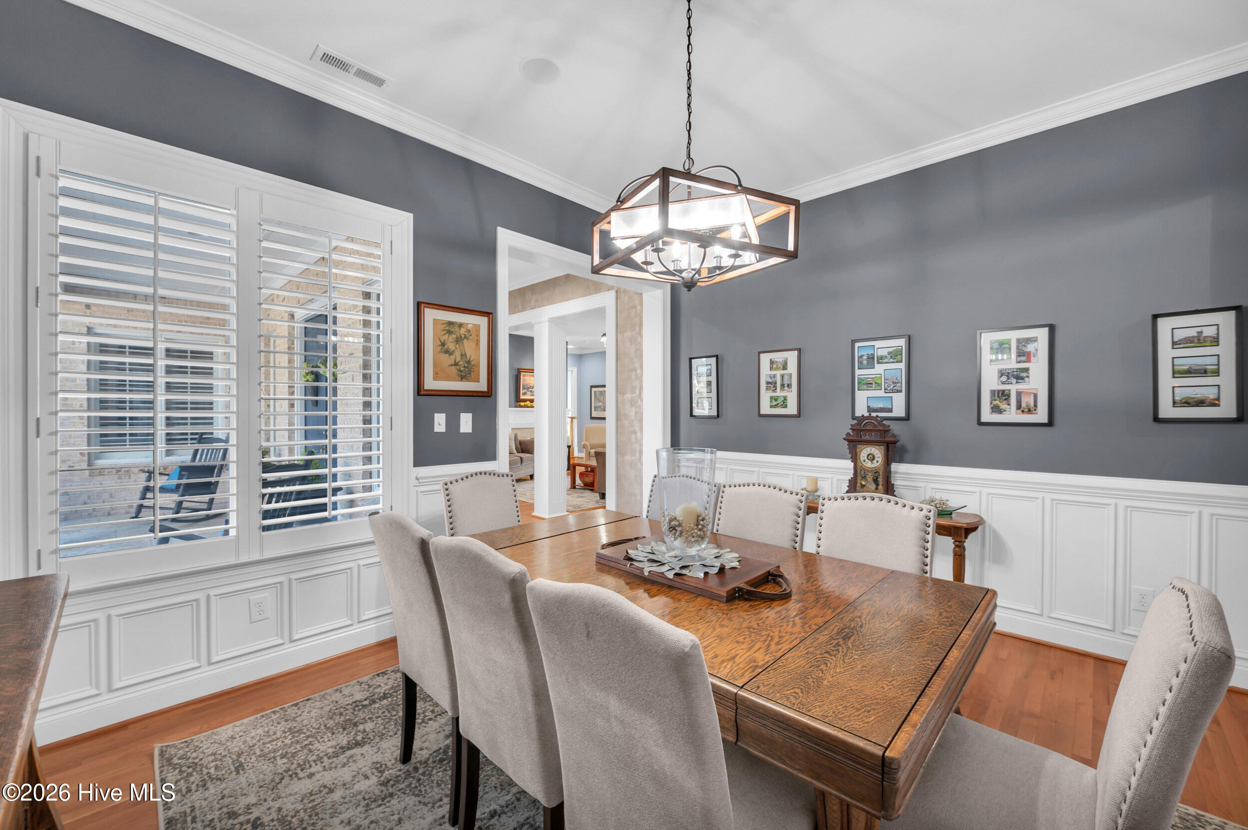 100547693 | Photo 12