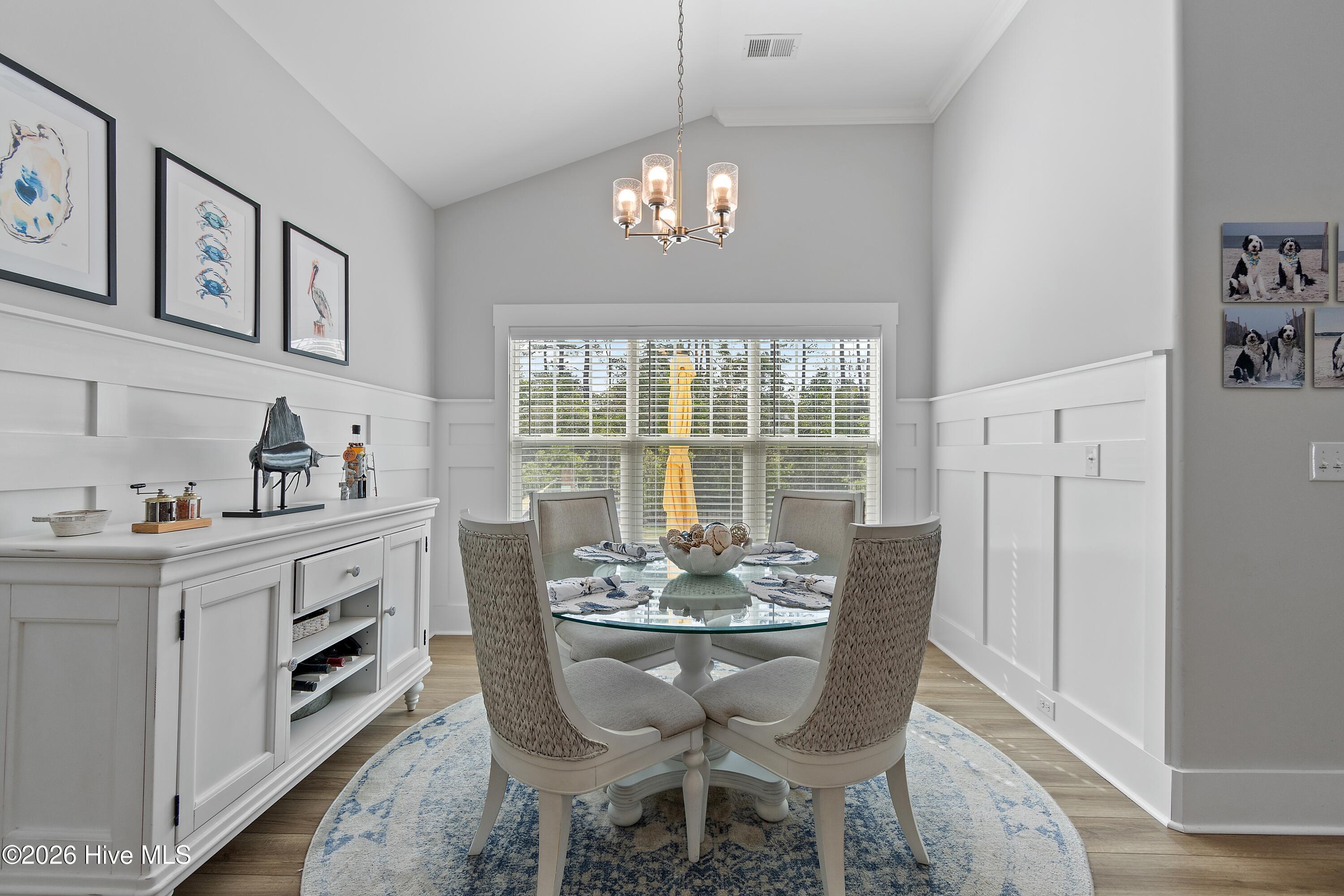 100566064 | Photo 19