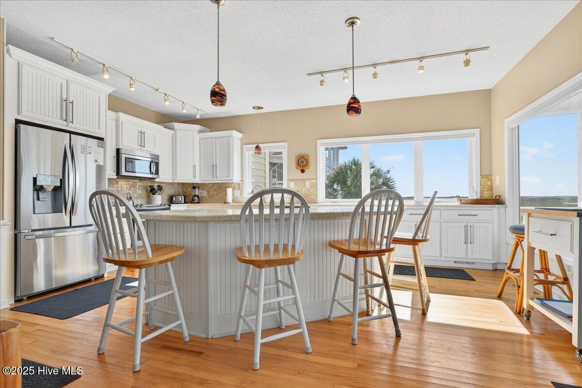 100543410 | Photo 34