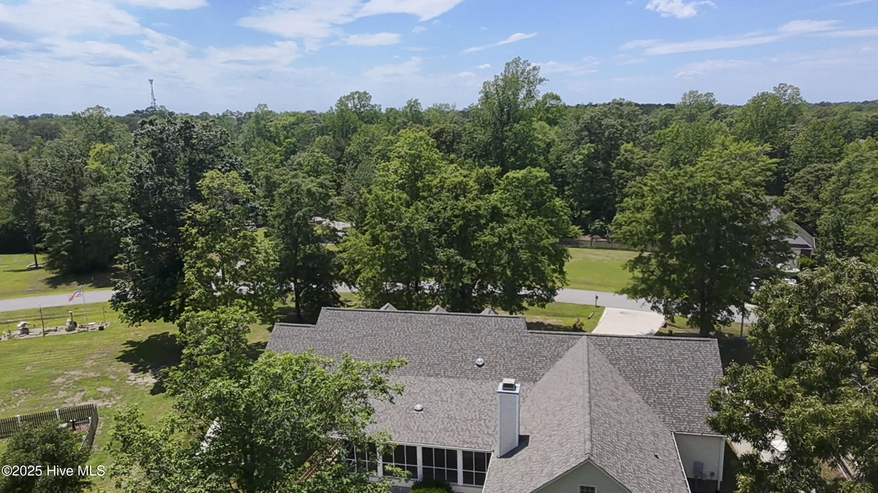 100523766 | Photo 97