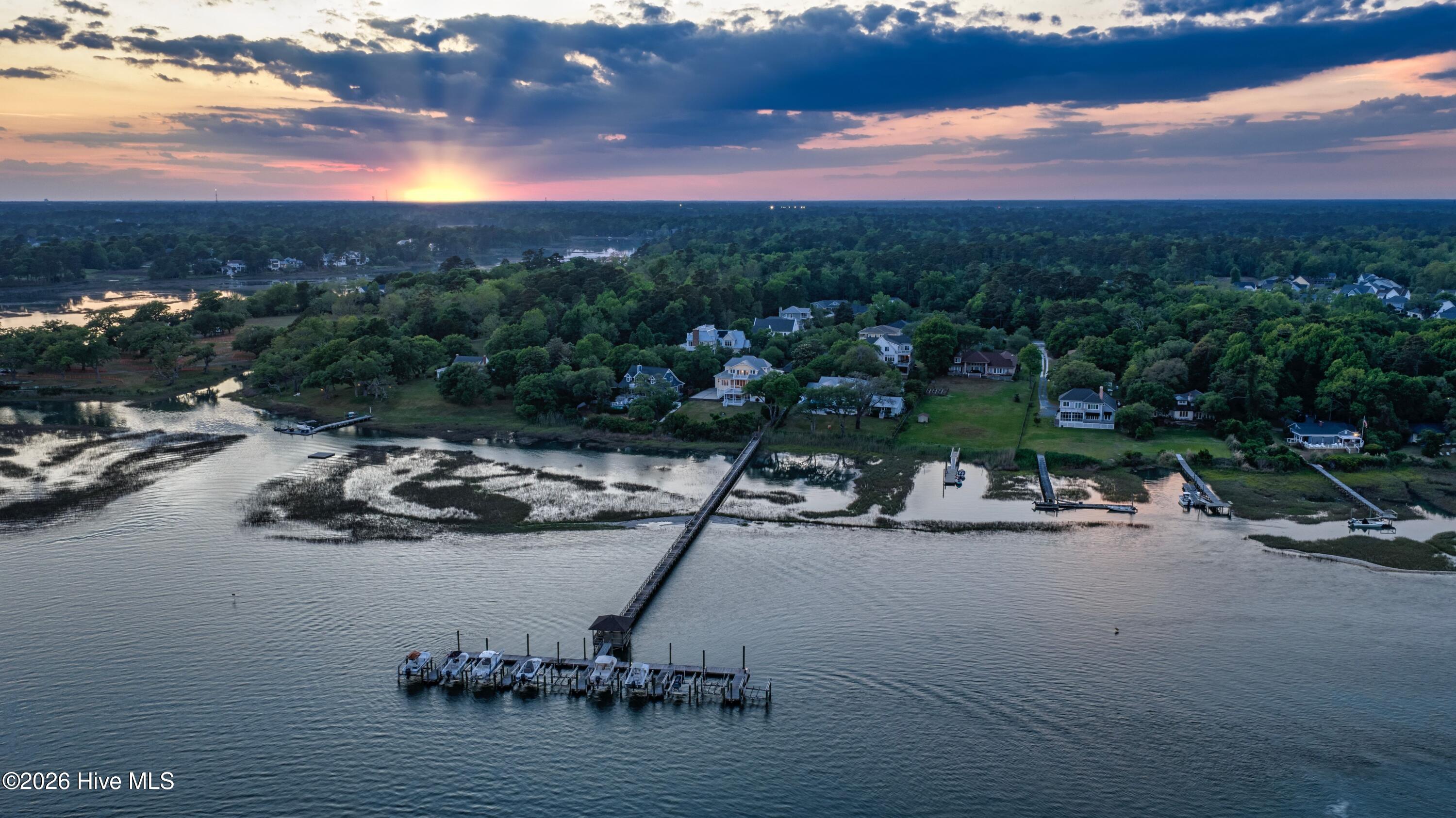 100569484 | Photo 104