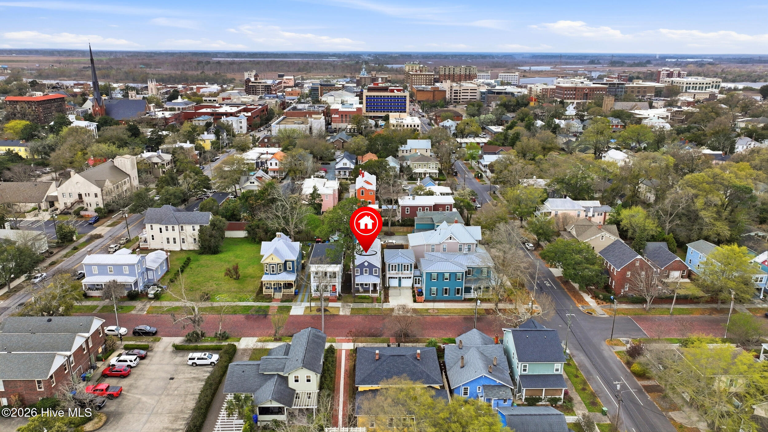 100560571 | Photo 32