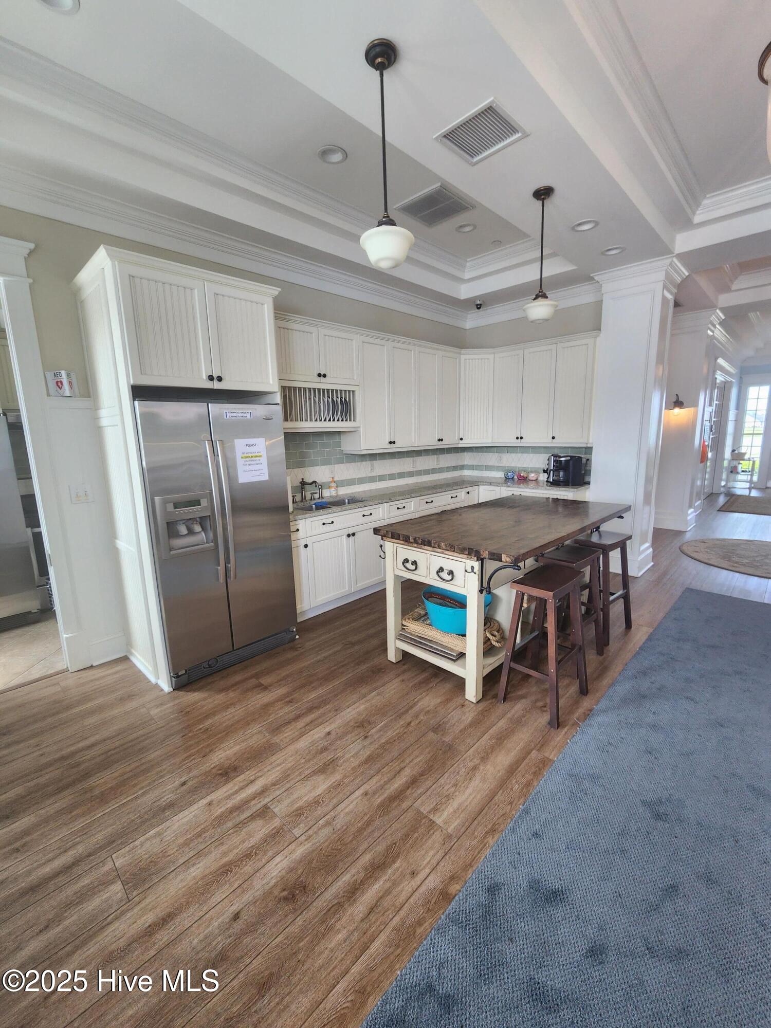 100530509 | Photo 23