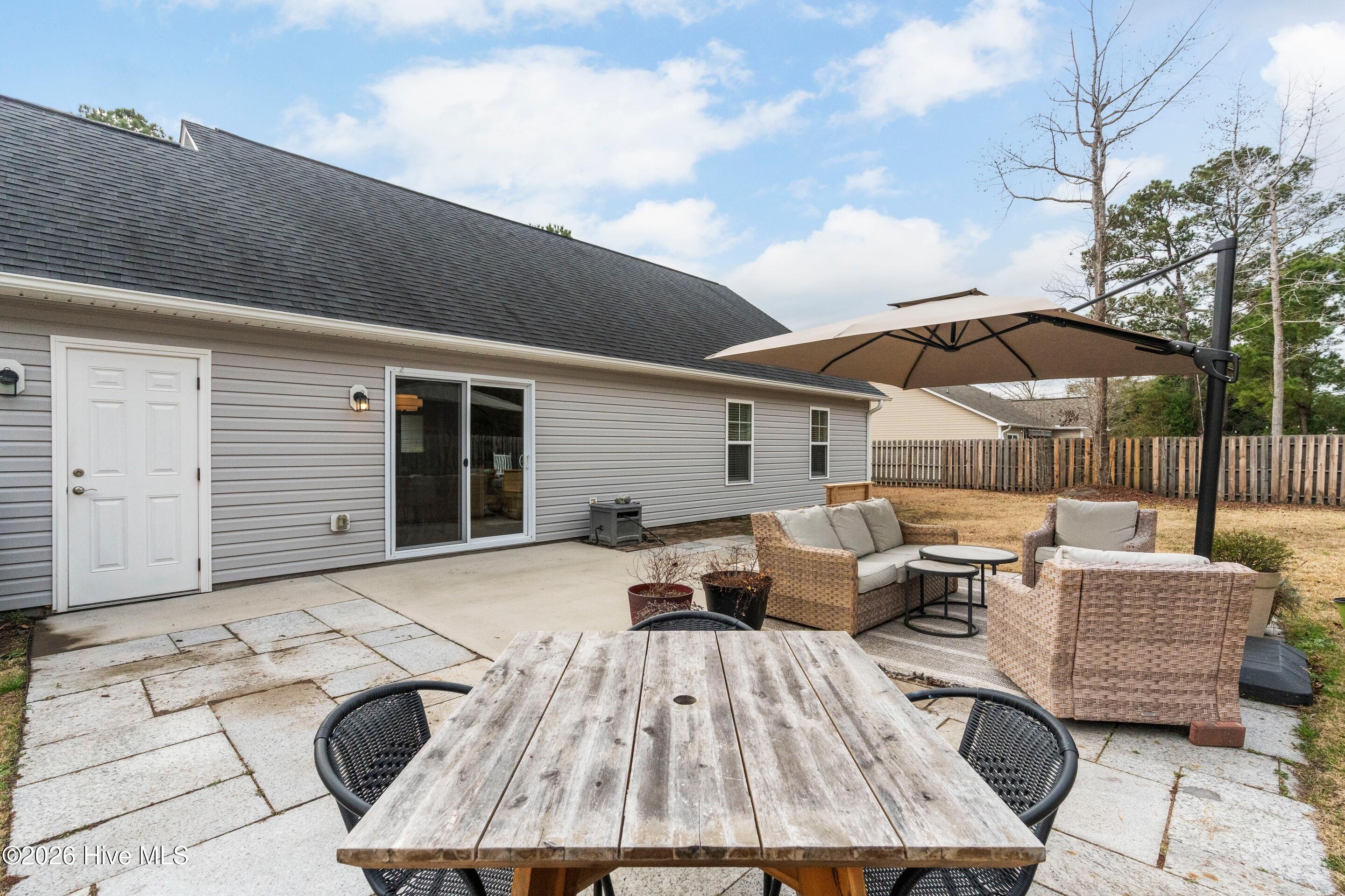 100549435 | Photo 40