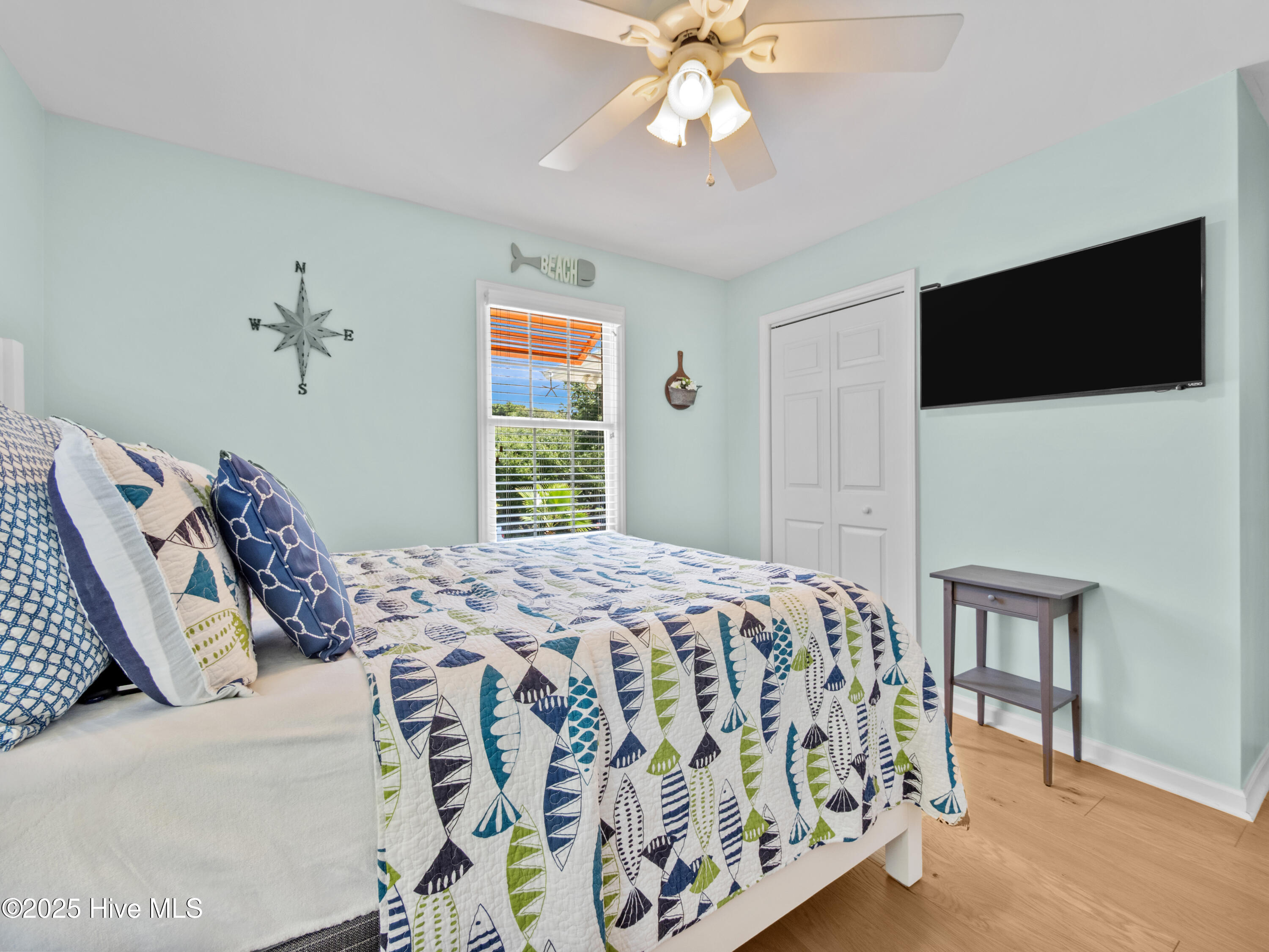 100559925 | Photo 19