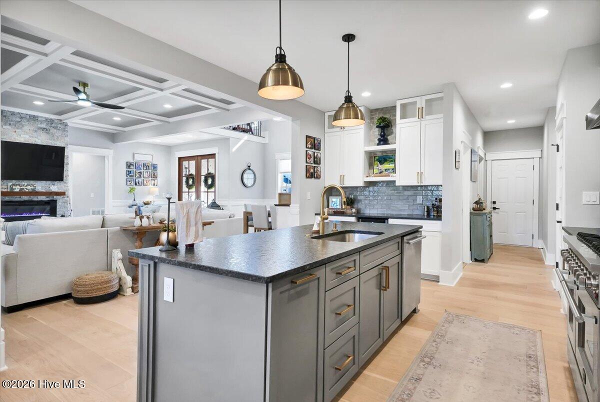 100551251 | Photo 17