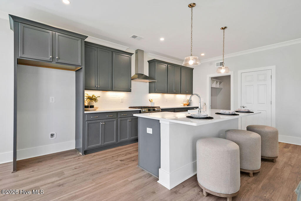 100558374 | Photo 27