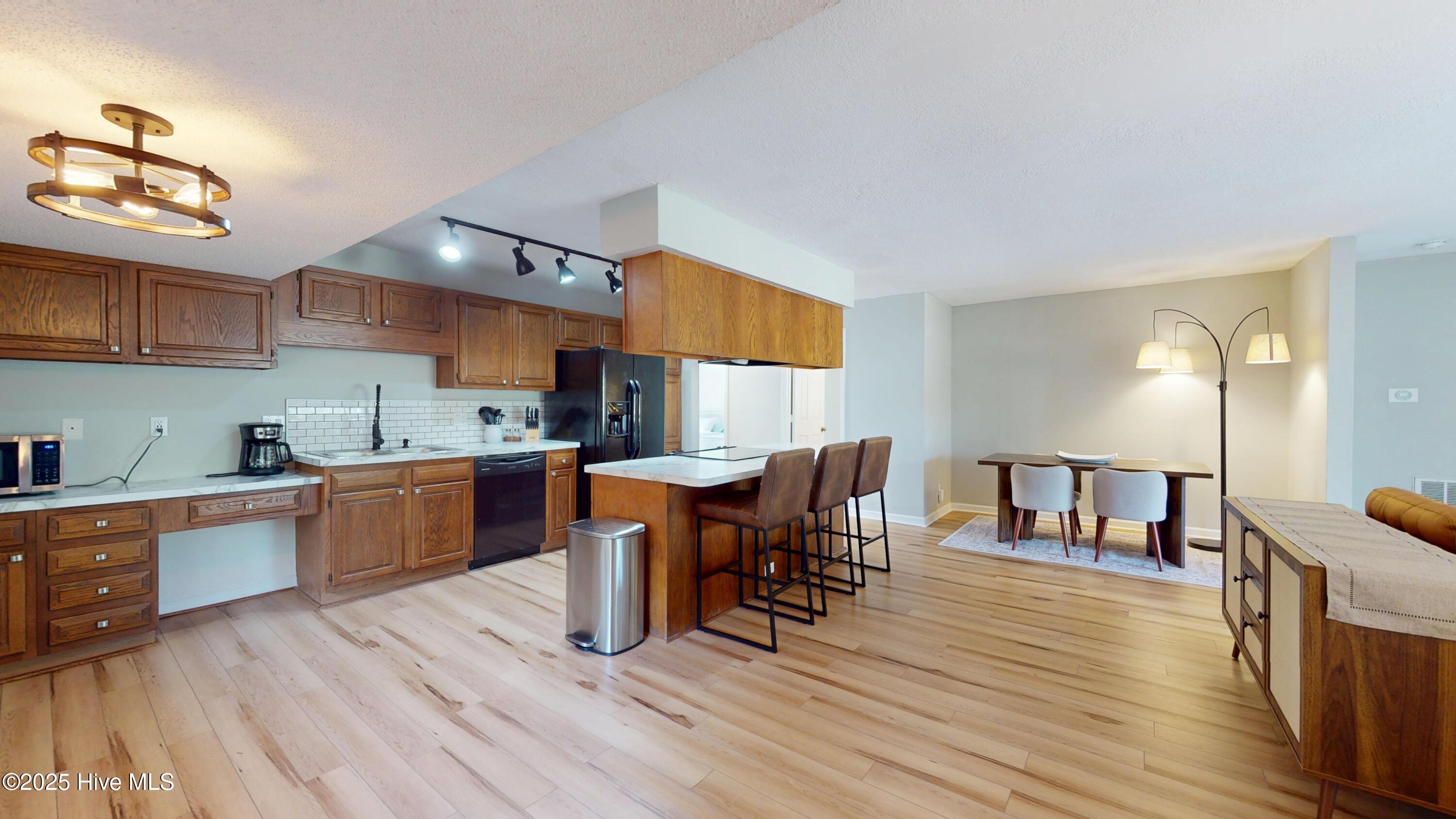 602-Dover-Street-03192025_235157