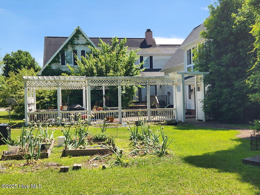 Exterior photo of 109 Foxcroft Lane, Winterville, NC 28590. MLS: 100602757