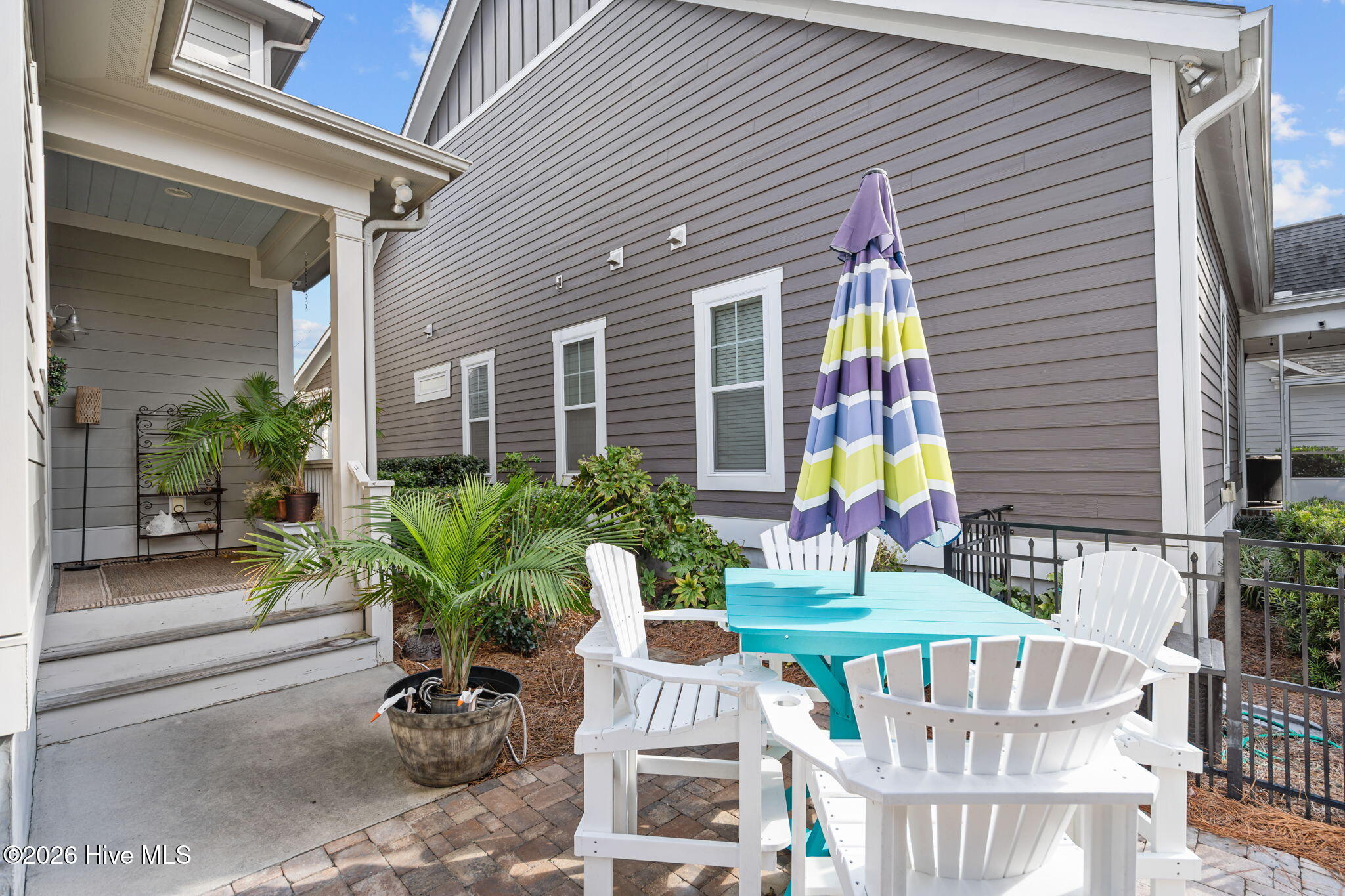 100547967 | Photo 40