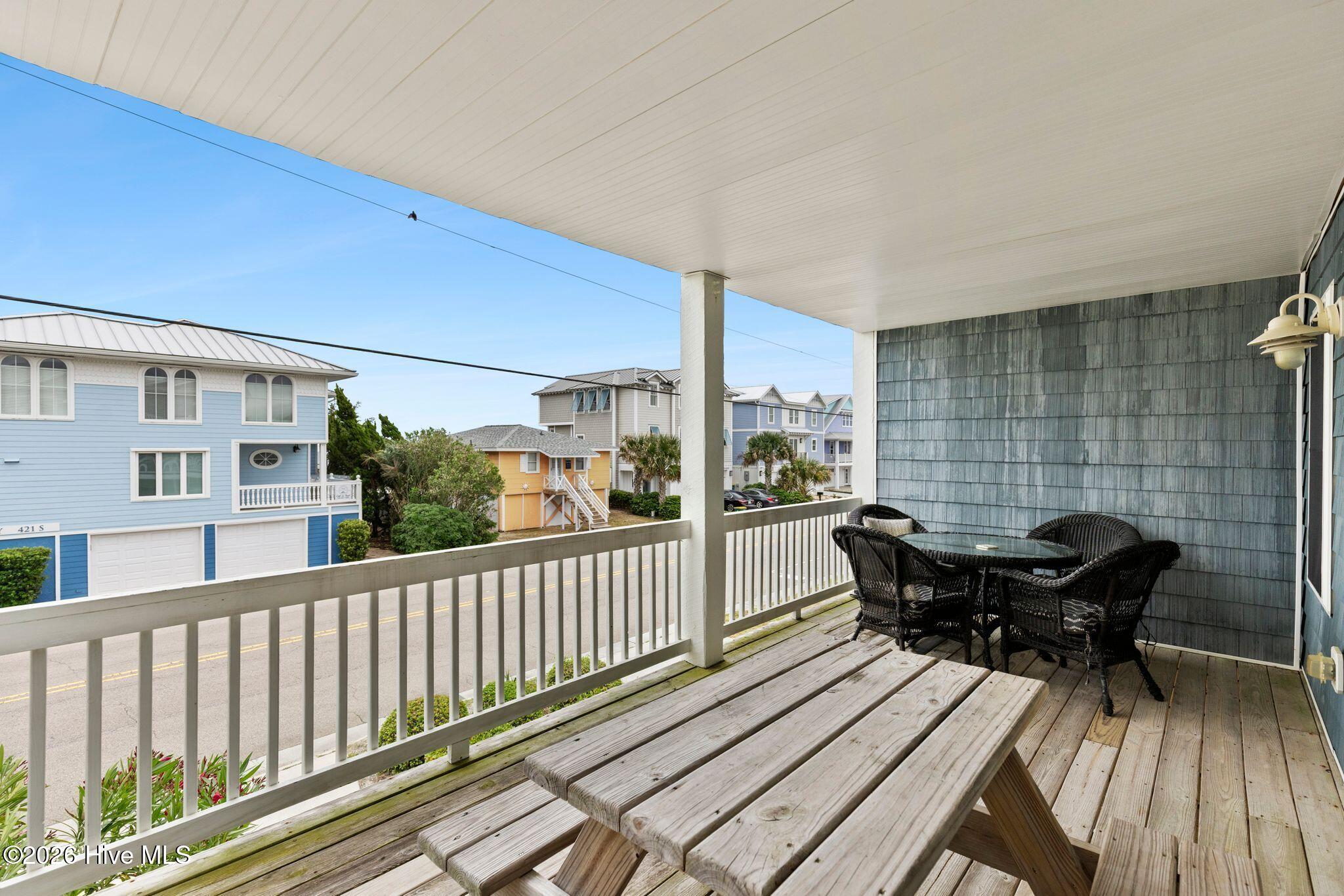 100570292 | Photo 20