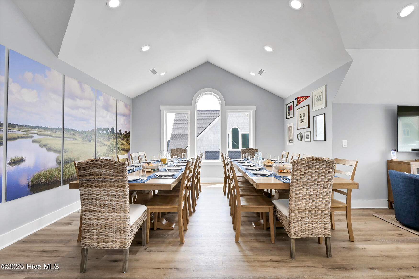 100544154 | Photo 15