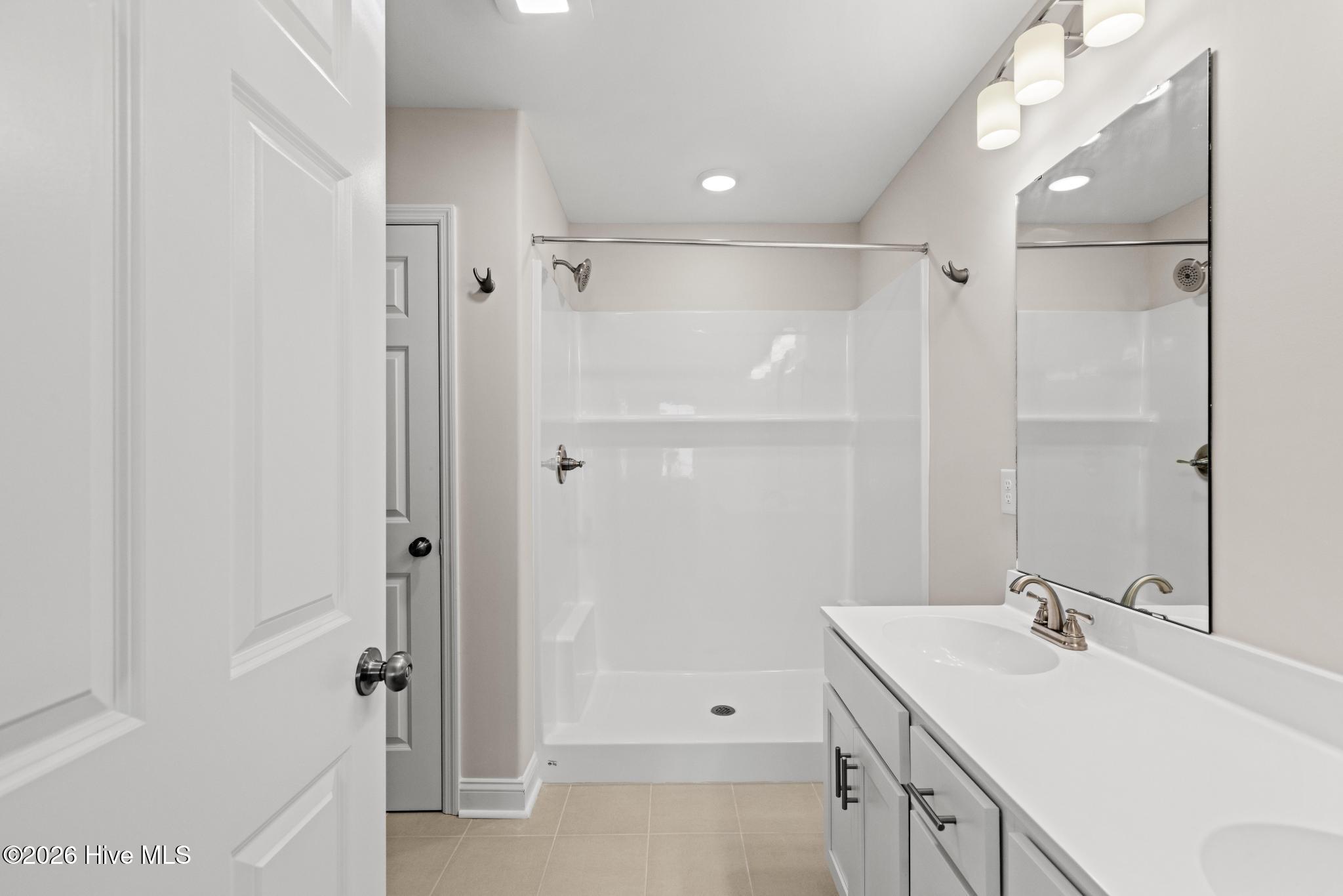 100544649 | Photo 25