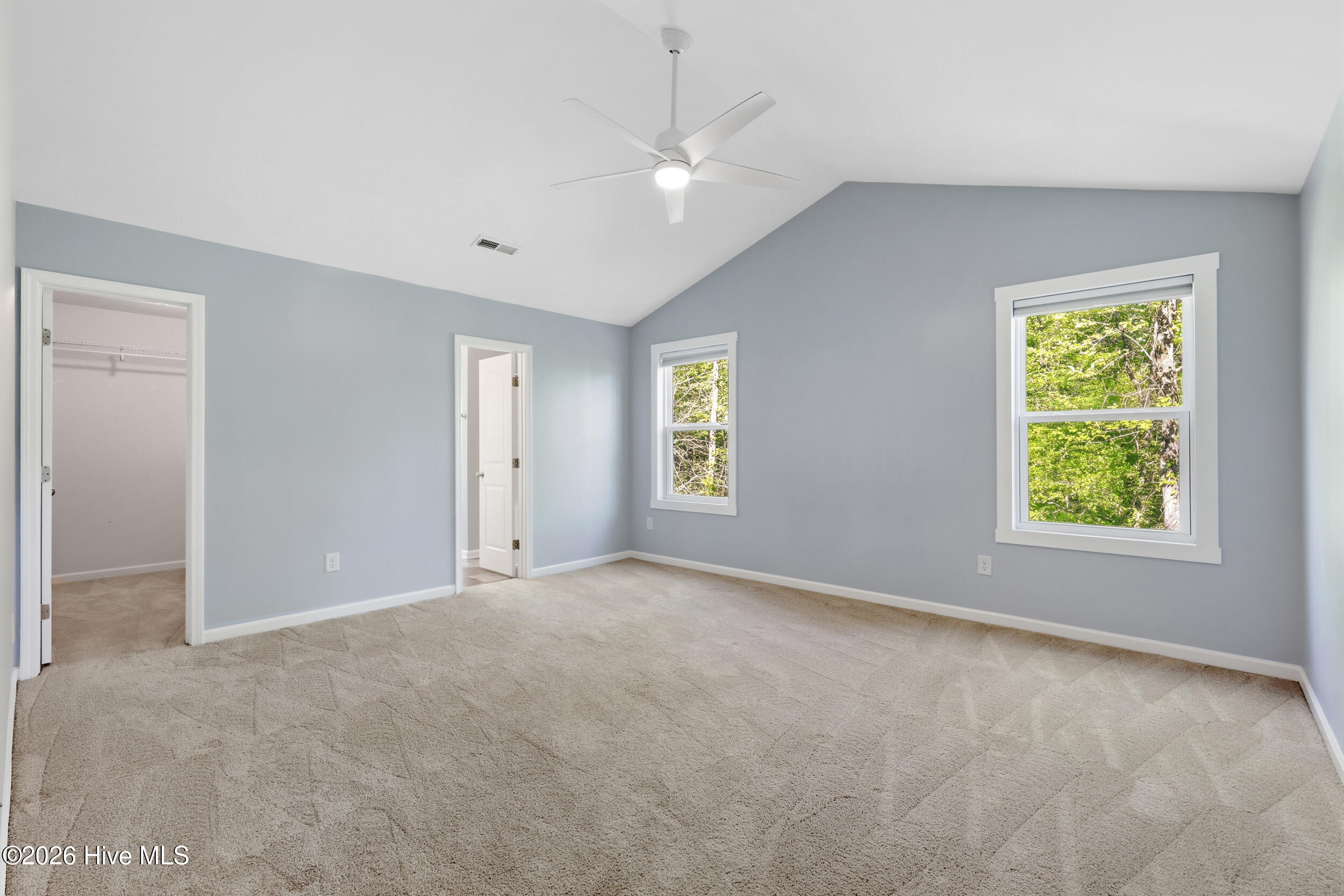 100567487 | Photo 21