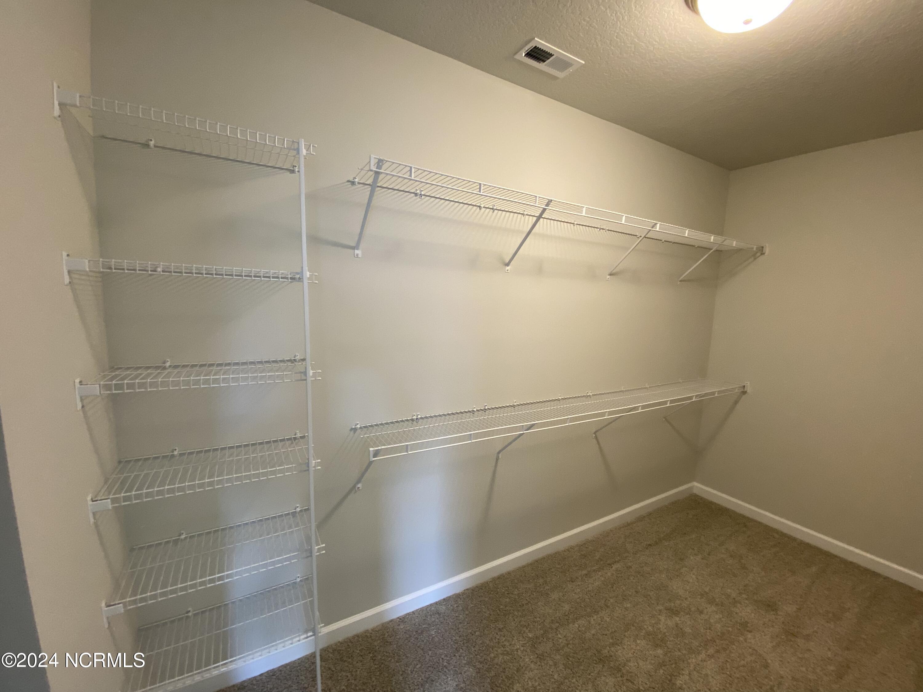 100546750 | Photo 13