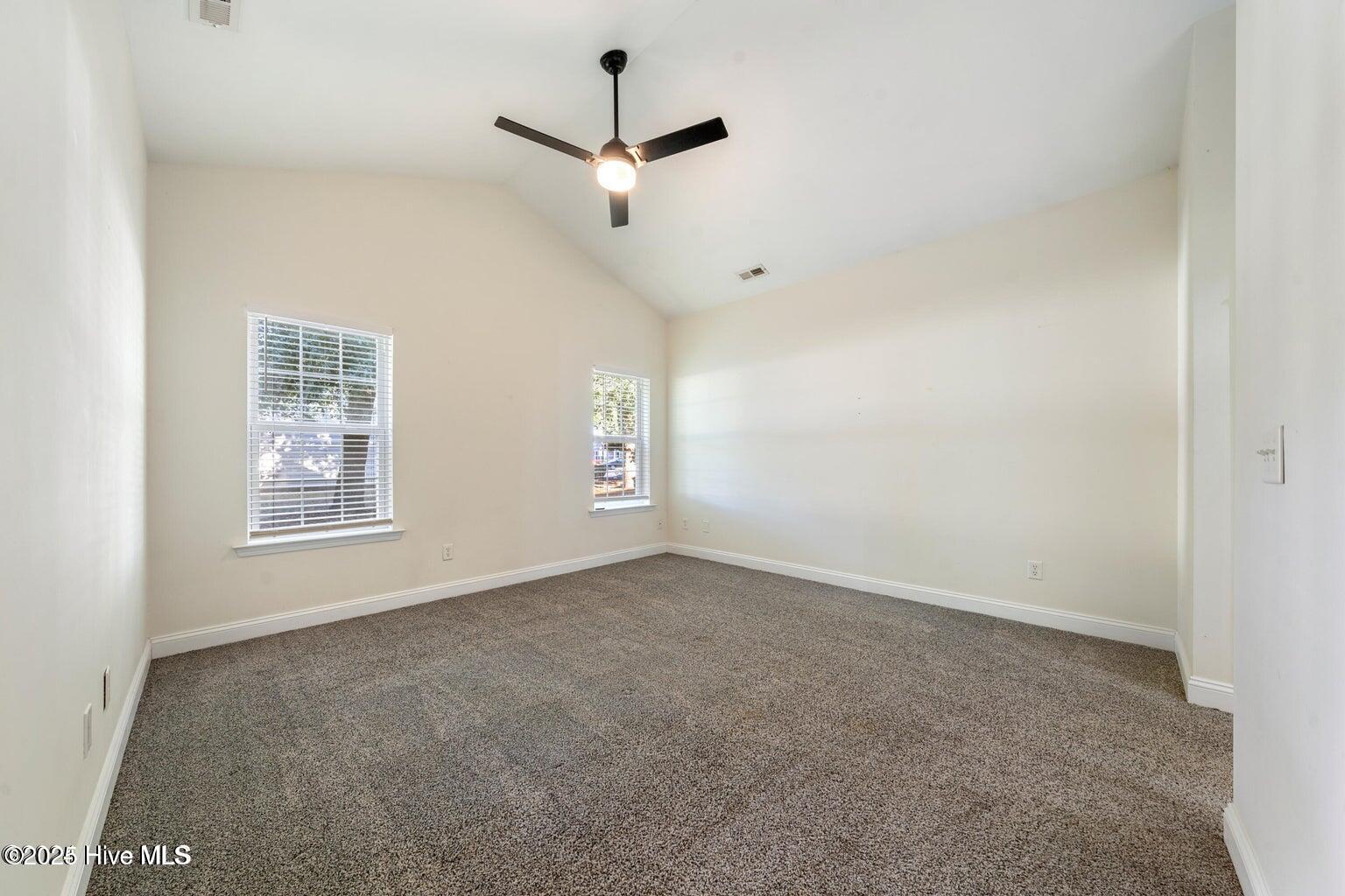 100546726 | Photo 18