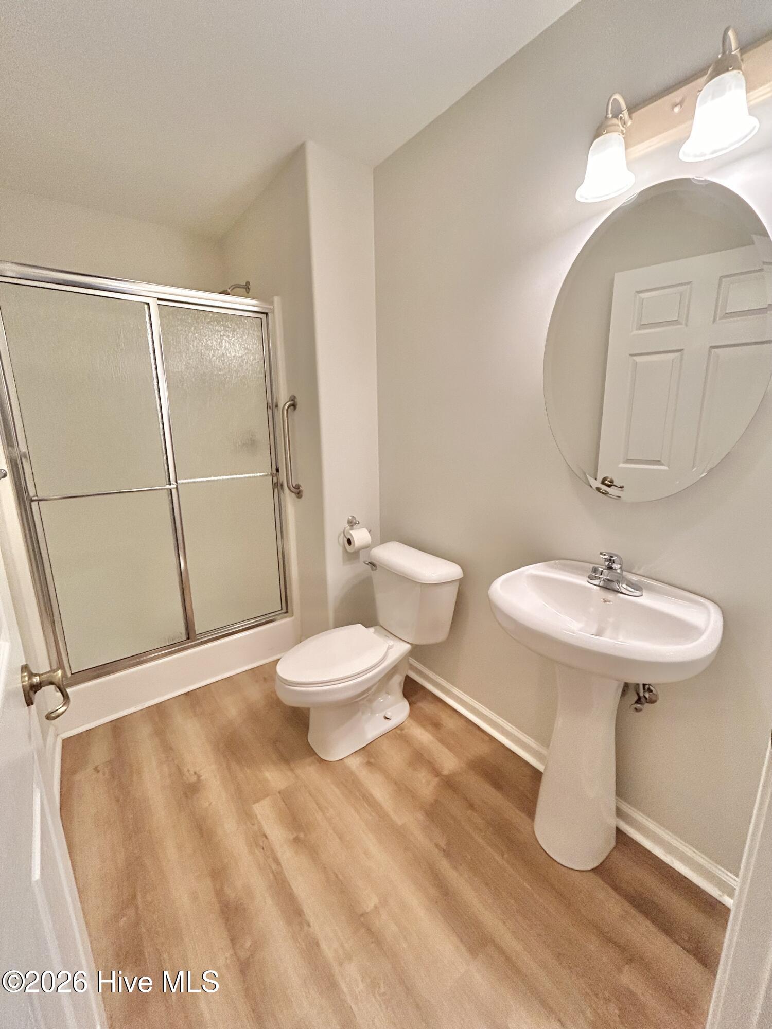 100542918 | Photo 34