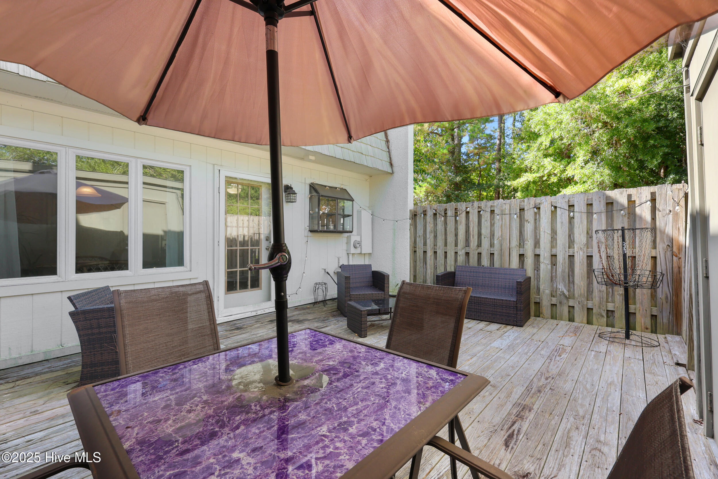 100534967 | Photo 21