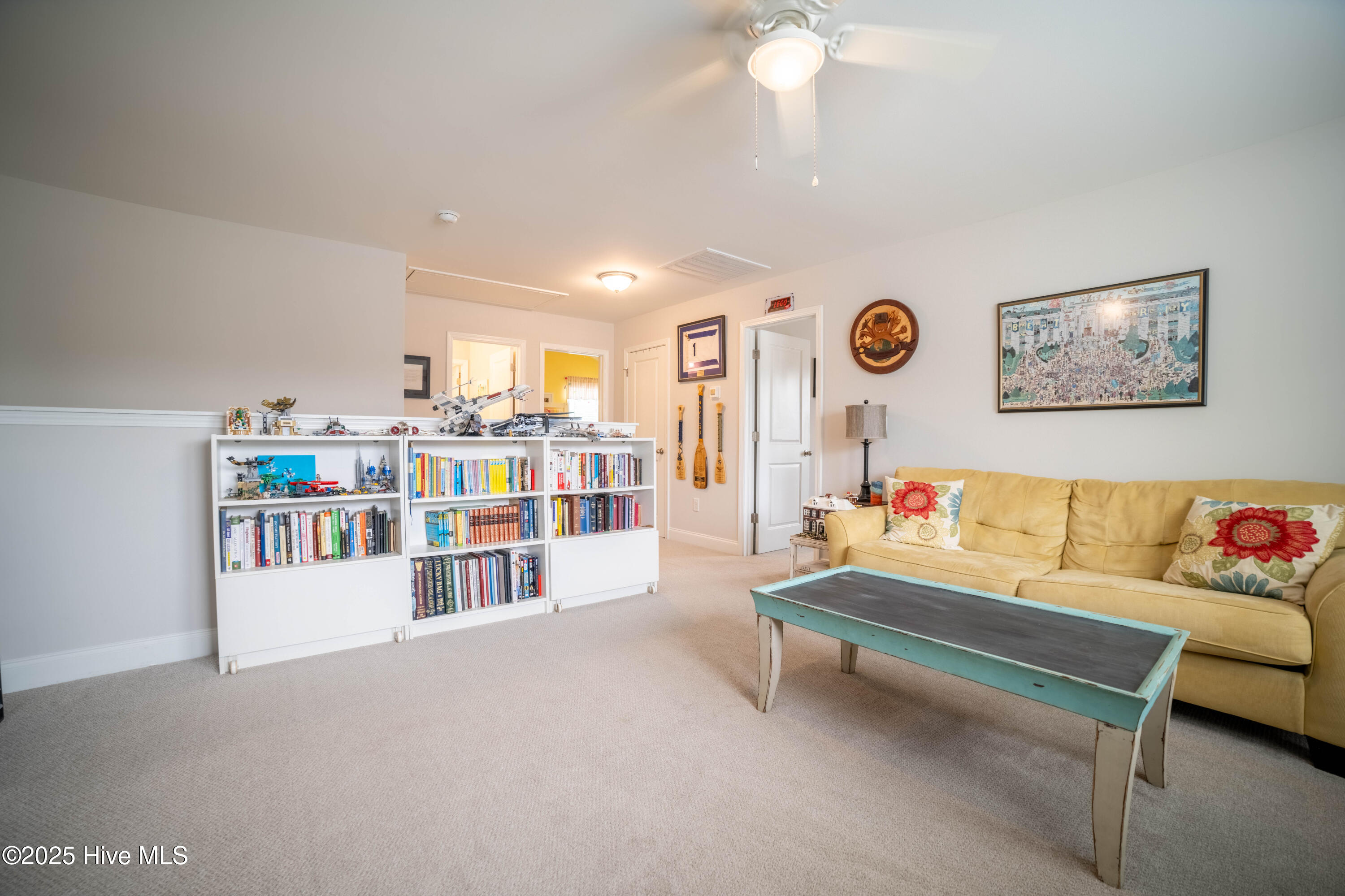 100535849 | Photo 17