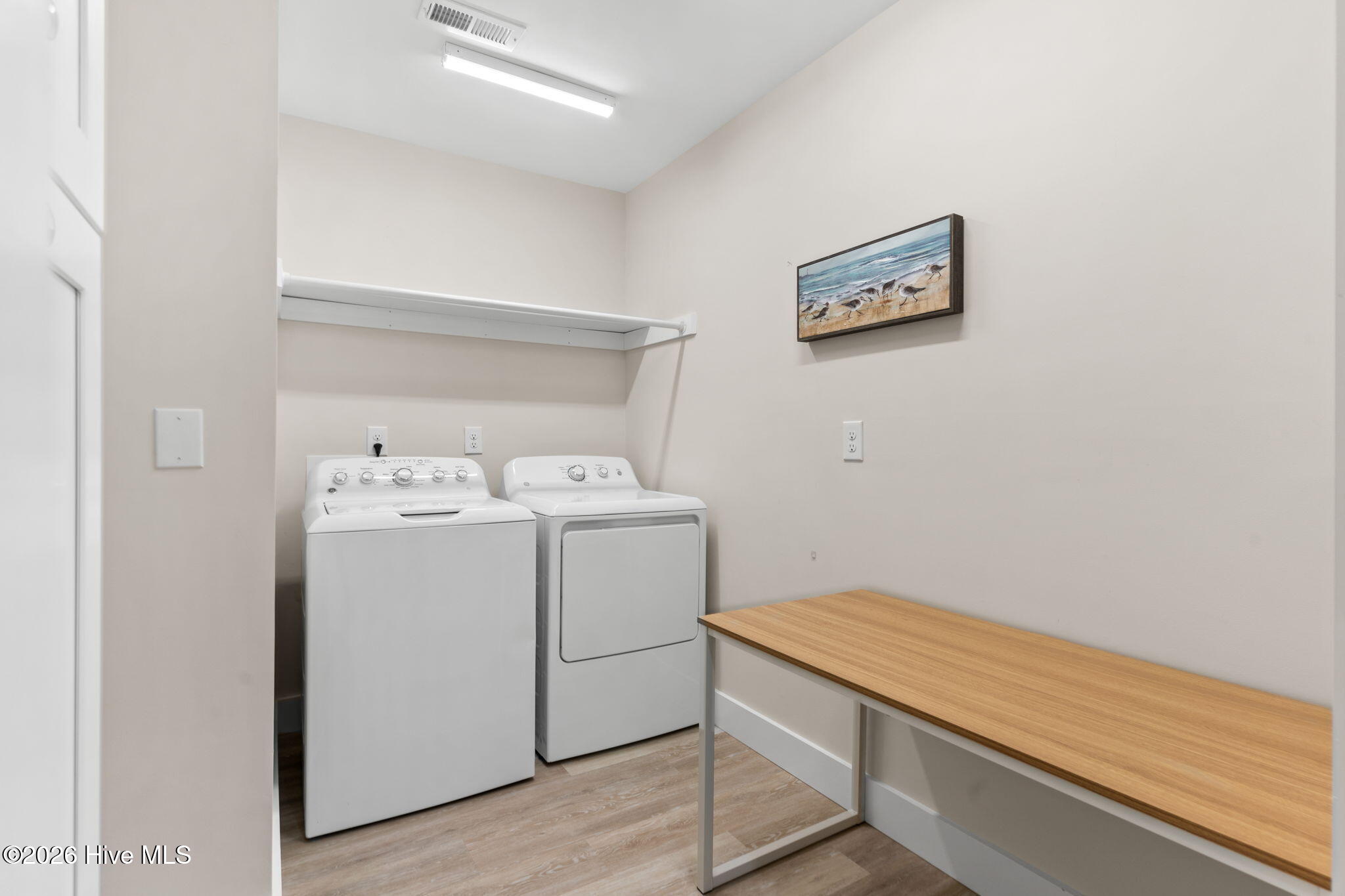 100562646 | Photo 34