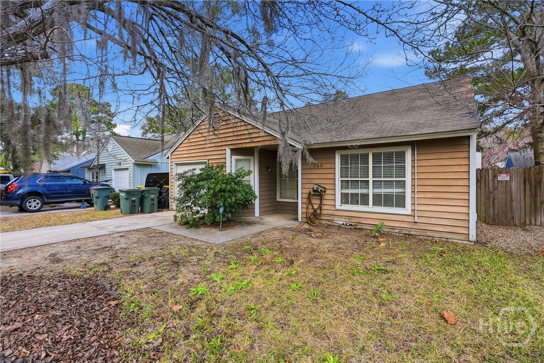 Homes for sale in Savannah, GA | 108 Peachtree Dr Dr, Savannah, GA 31419 | MLS# SA349927