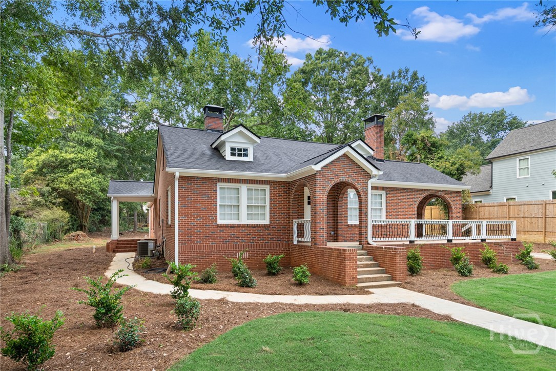 Photo 3 of Single family home for sale at 227 E Marable St, Monroe, GA 30655 | MLS# CL366176 | Listing updated on 2026-10-09