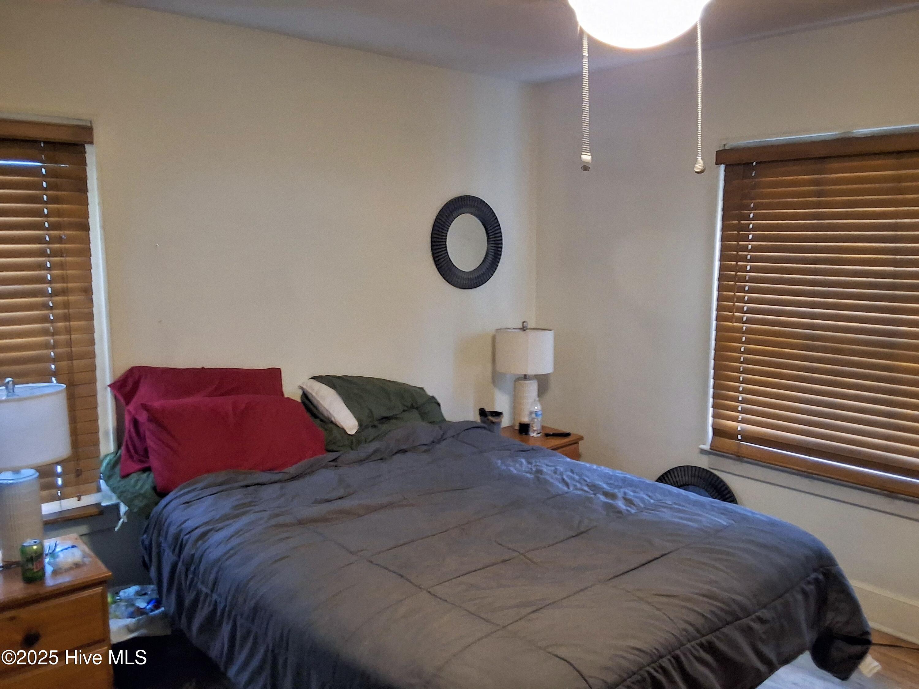 100535903 | Photo 15