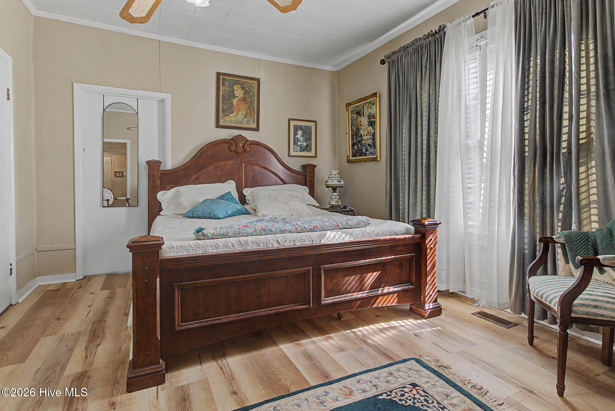 100556985 | Photo 13