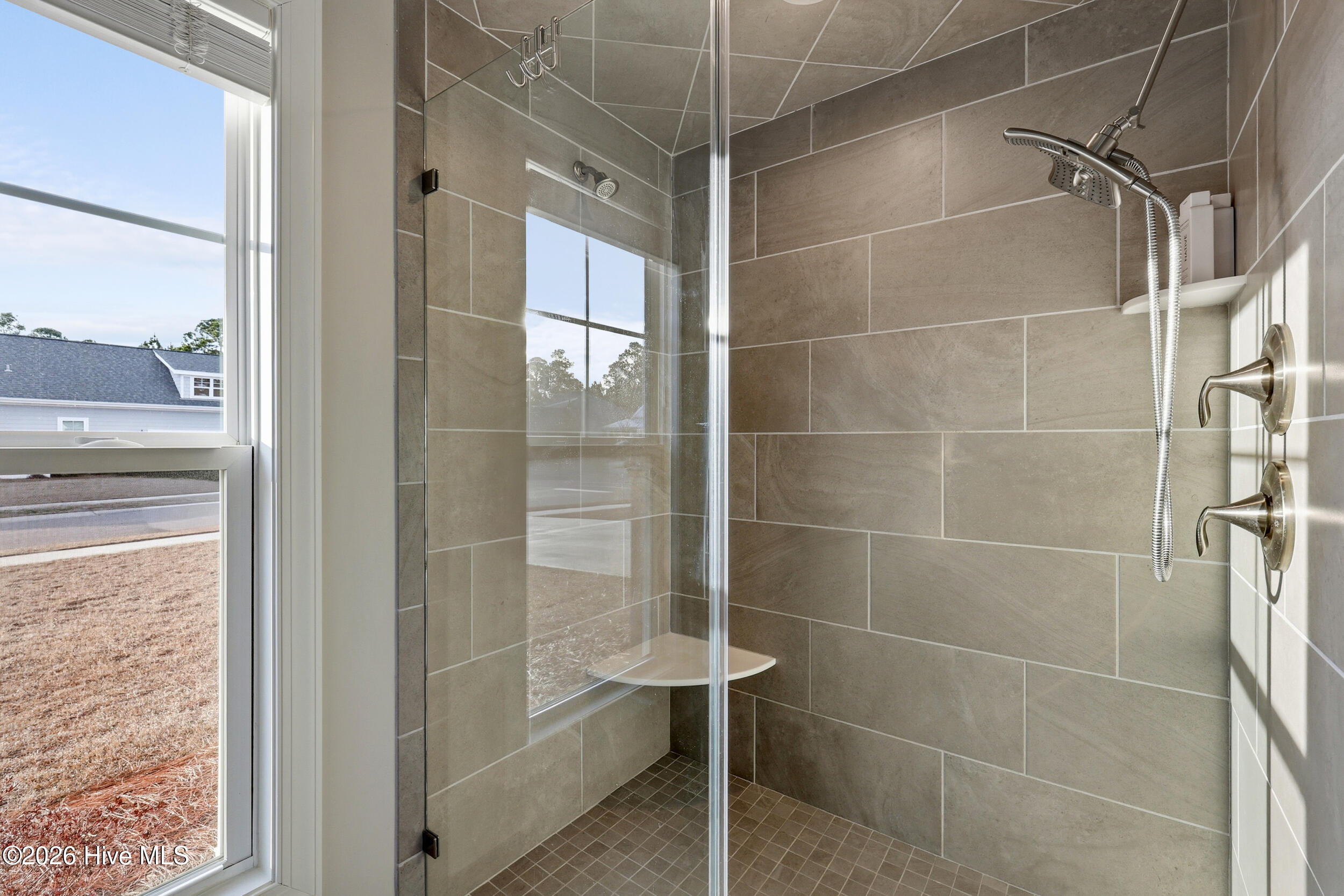 100551027 | Photo 34