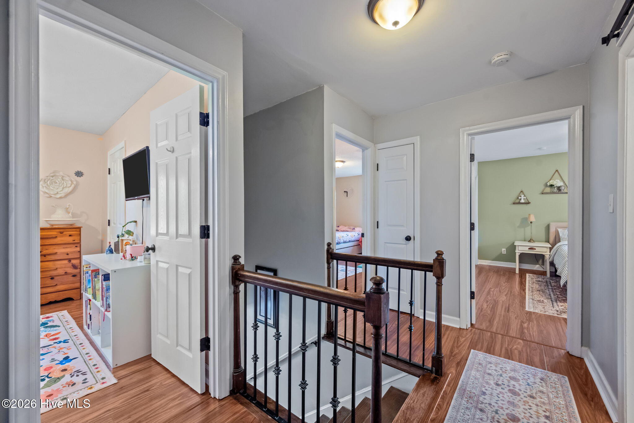 100547741 | Photo 25