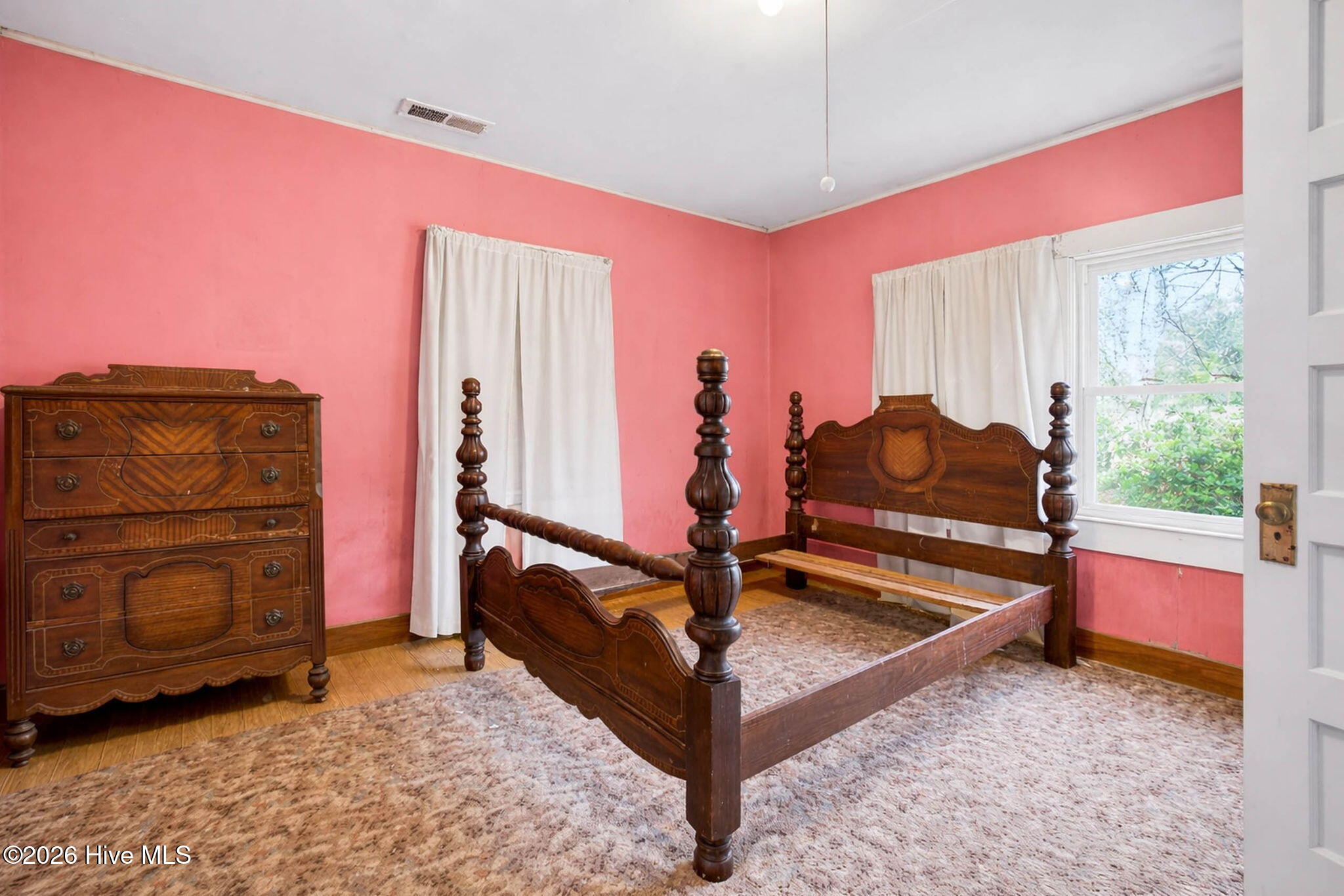 100560729 | Photo 17