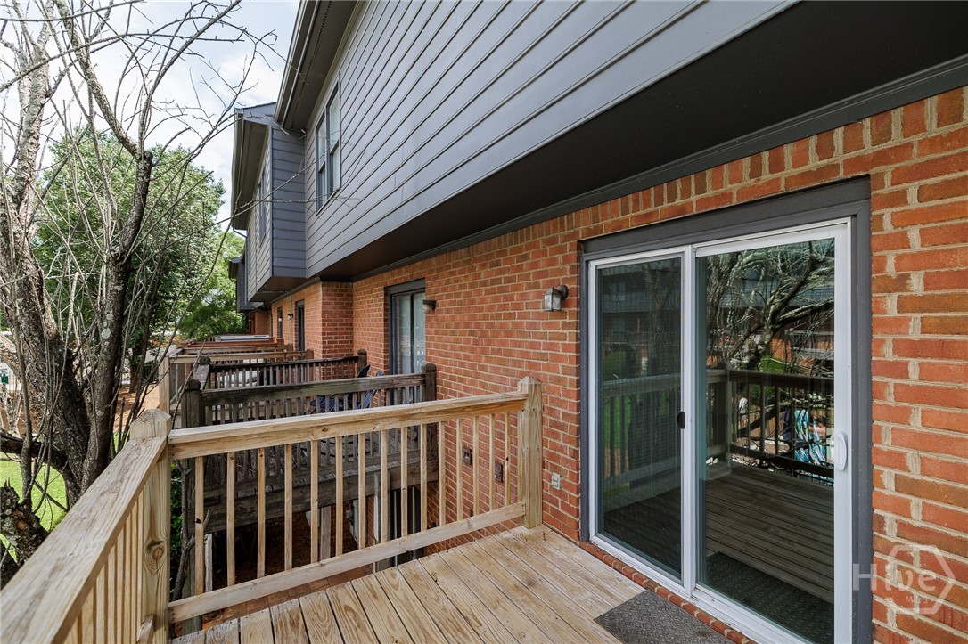 550 Dearing Street 23