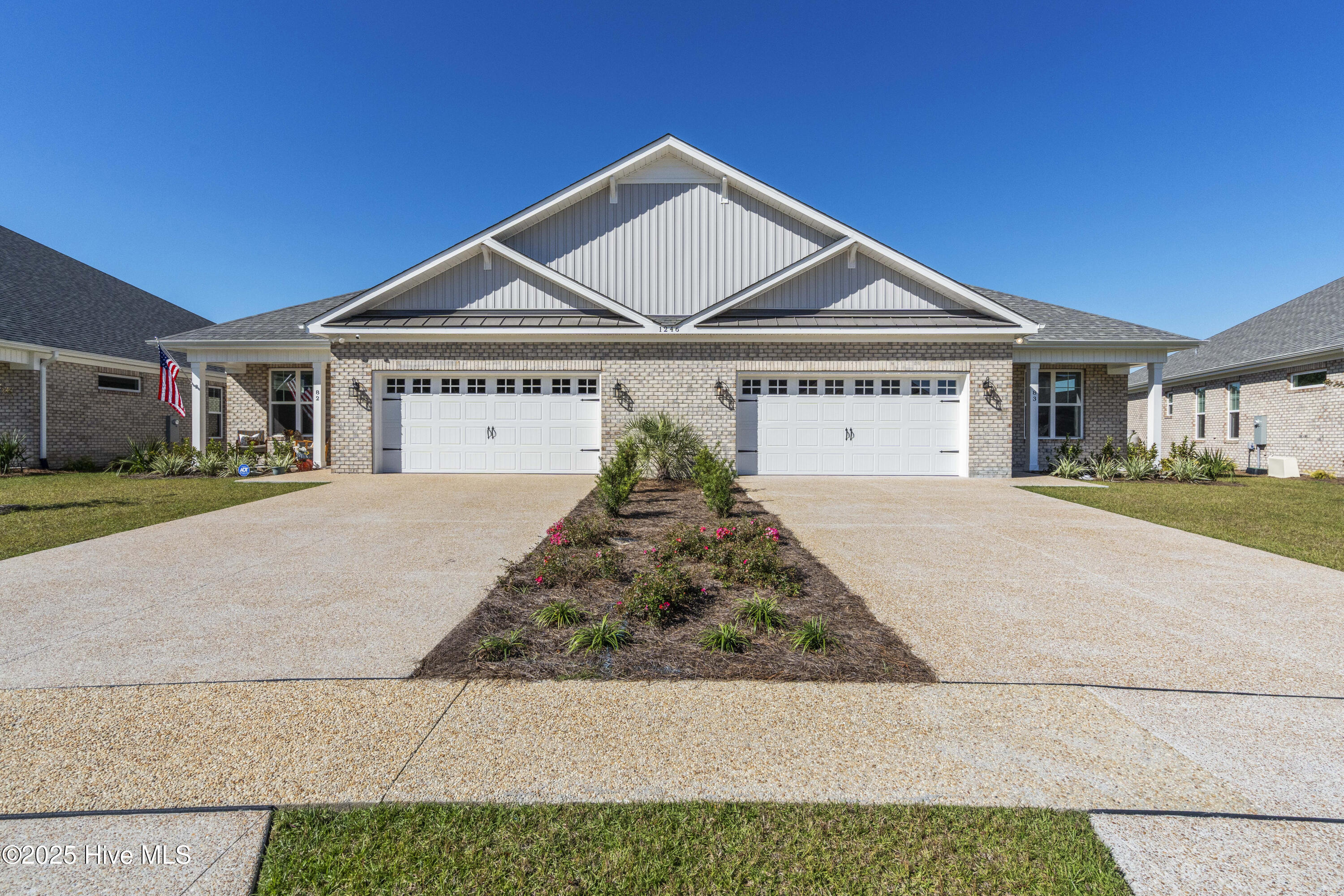 100522152 | Photo 42