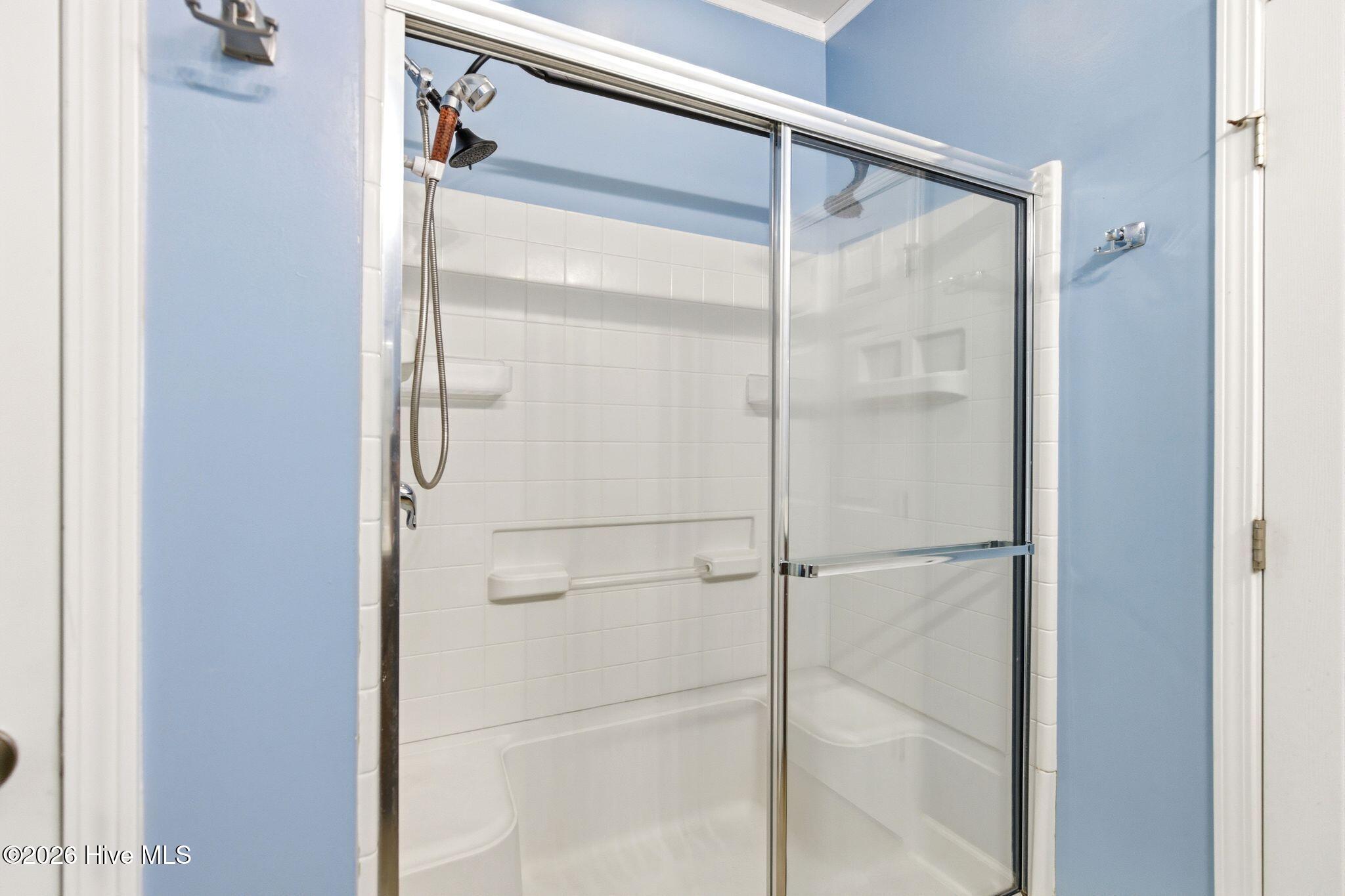 100564398 | Photo 22